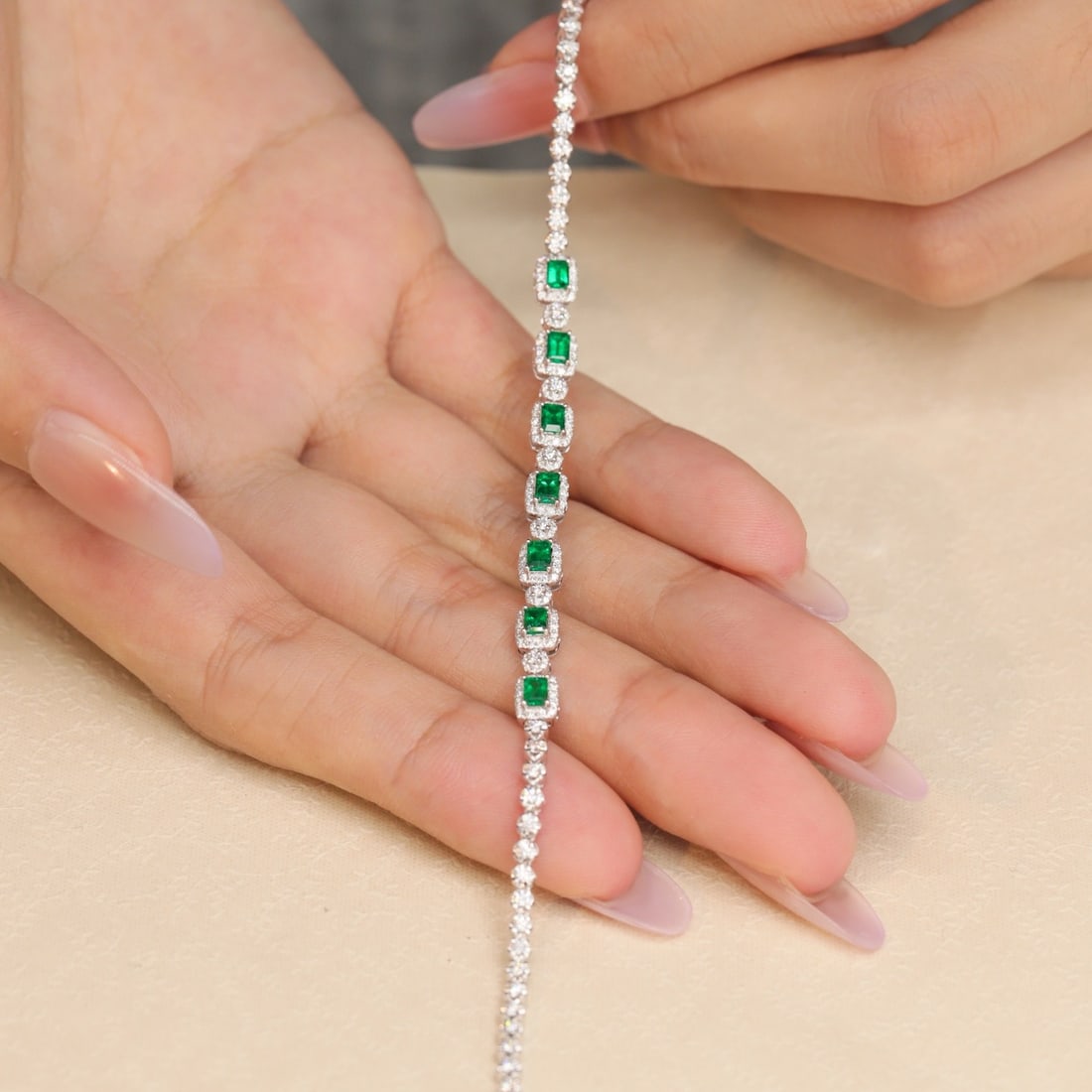 14k Gold 1.93 Ctw Vivid Green Natural Emerald & Diamond Bracelet - 4