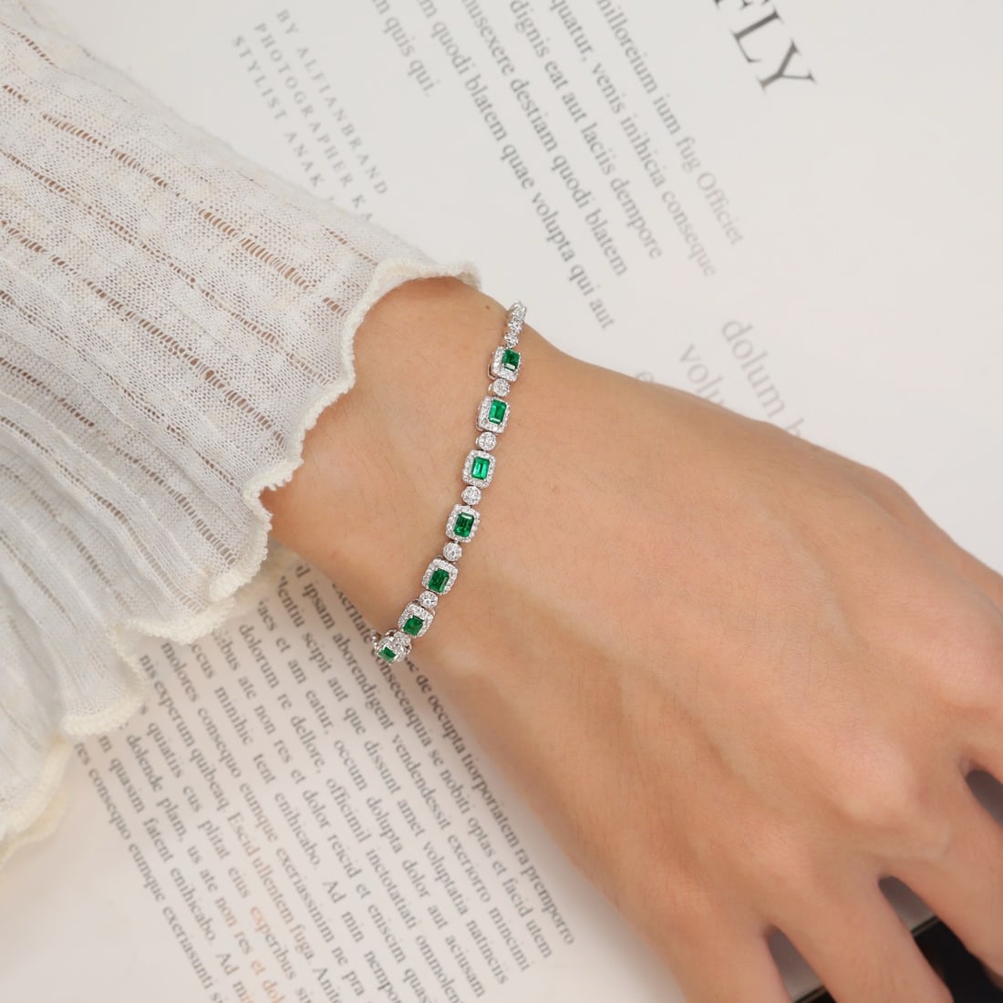 14k Gold 1.93 Ctw Vivid Green Natural Emerald & Diamond Bracelet - 5