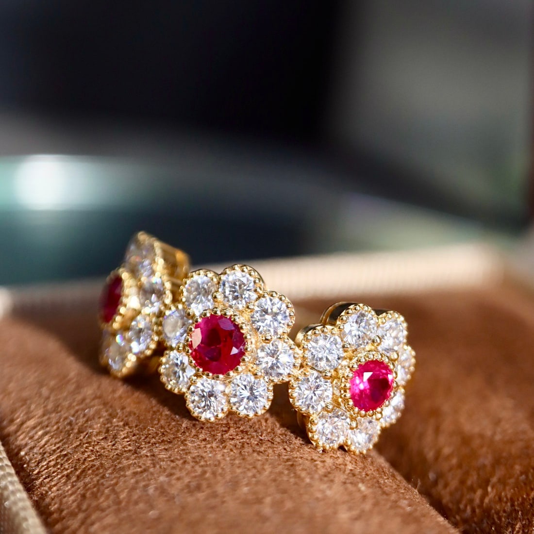 14k Gold 1.75 Ctw Natural Ruby & Diamond Ring - 2