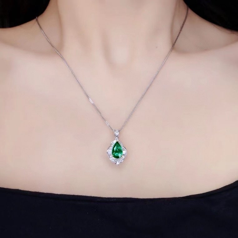 14k Gold 1.60 Ctw Vivid Green Natural Emerald & Diamond Pendant( Without Chain ) - 5