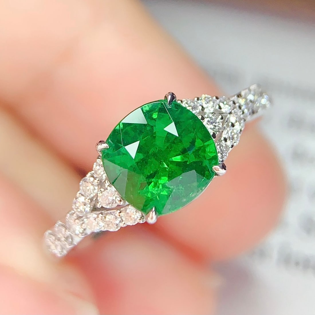 14k Gold 1.75 Ct Vivid Green Natural Tsavorite & Diamond Ring - 5