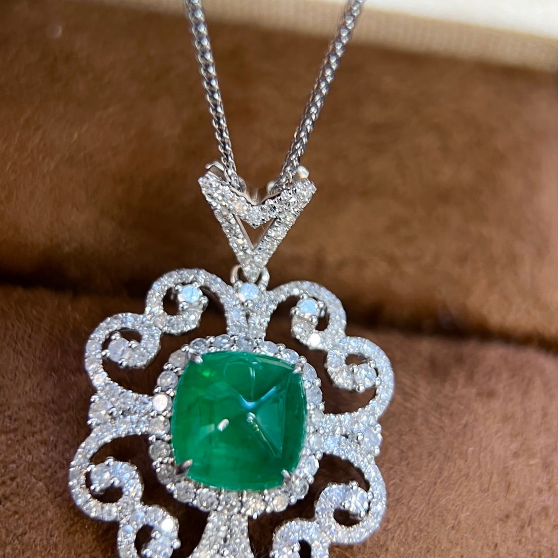 14k Gold 4.06 Ctw Natural Emerald & Diamond Pendant( Without Chain ) - 7