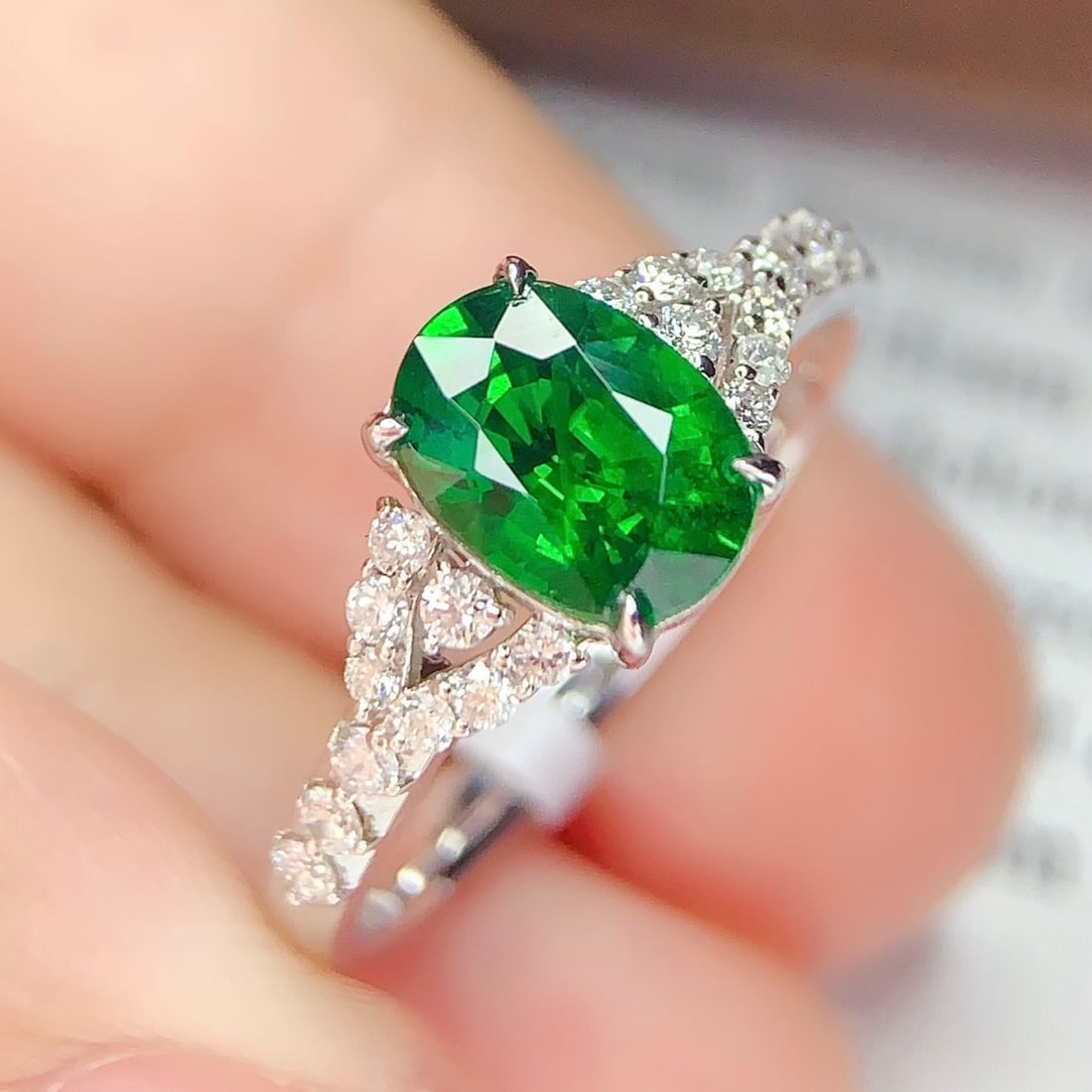 14k Gold 1.4 Ct Vivid Green Natural Tsavorite & Diamond Ring - 2