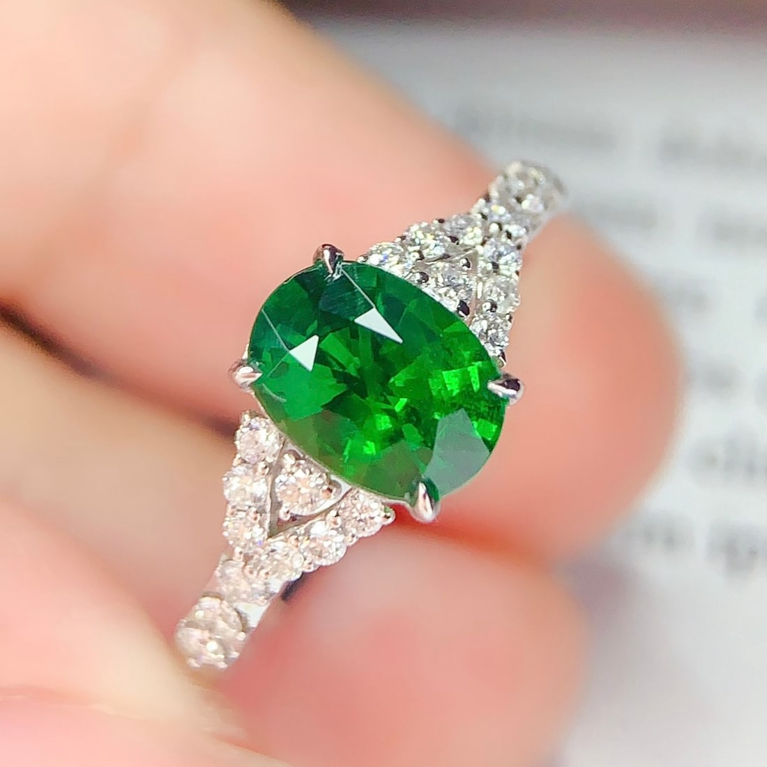 14k Gold 1.4 Ct Vivid Green Natural Tsavorite & Diamond Ring - 4