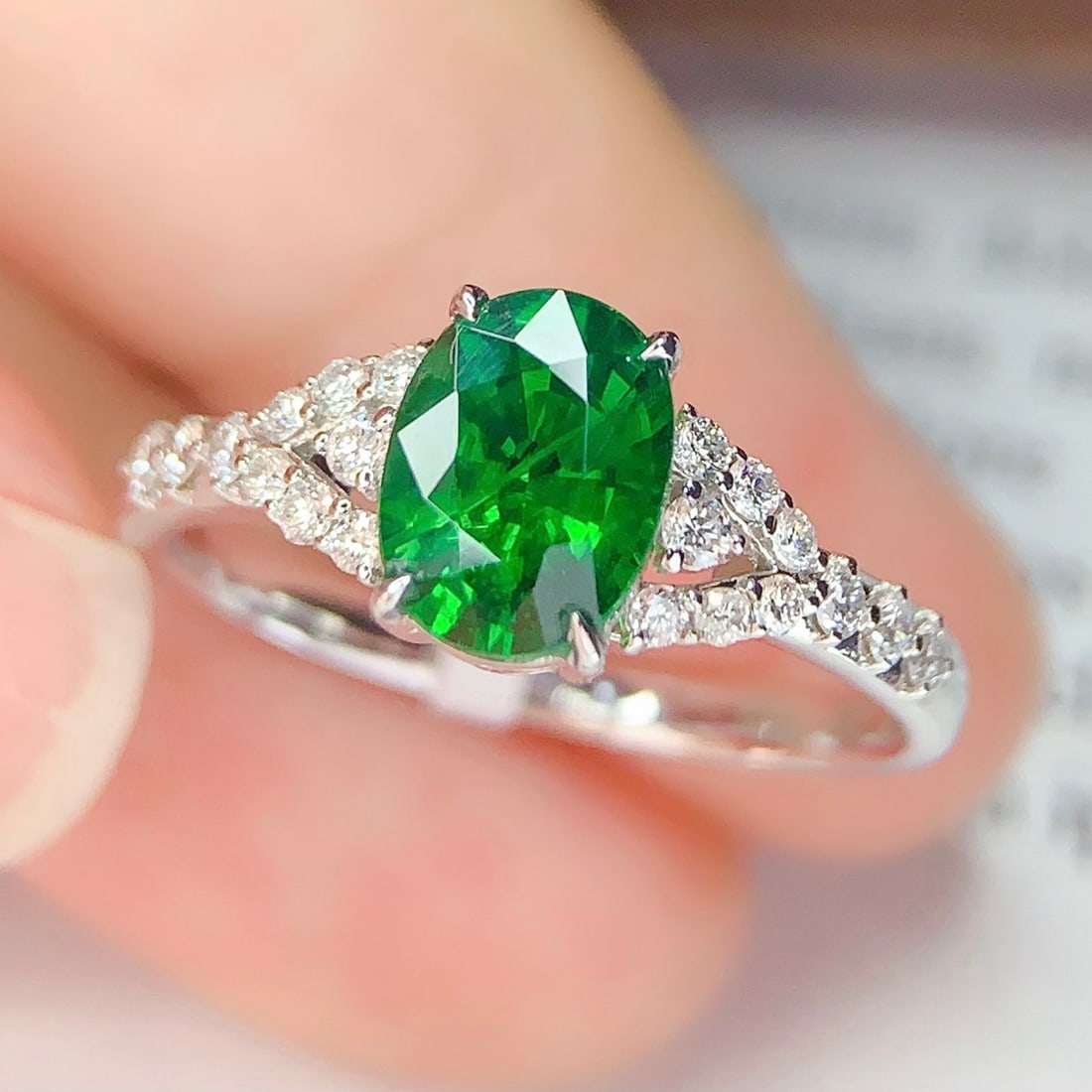 14k Gold 1.4 Ct Vivid Green Natural Tsavorite & Diamond Ring - 5