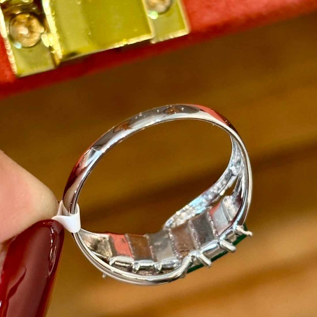 14k Gold 1.5 Ct Natural Emerald & Diamond Ring - 5