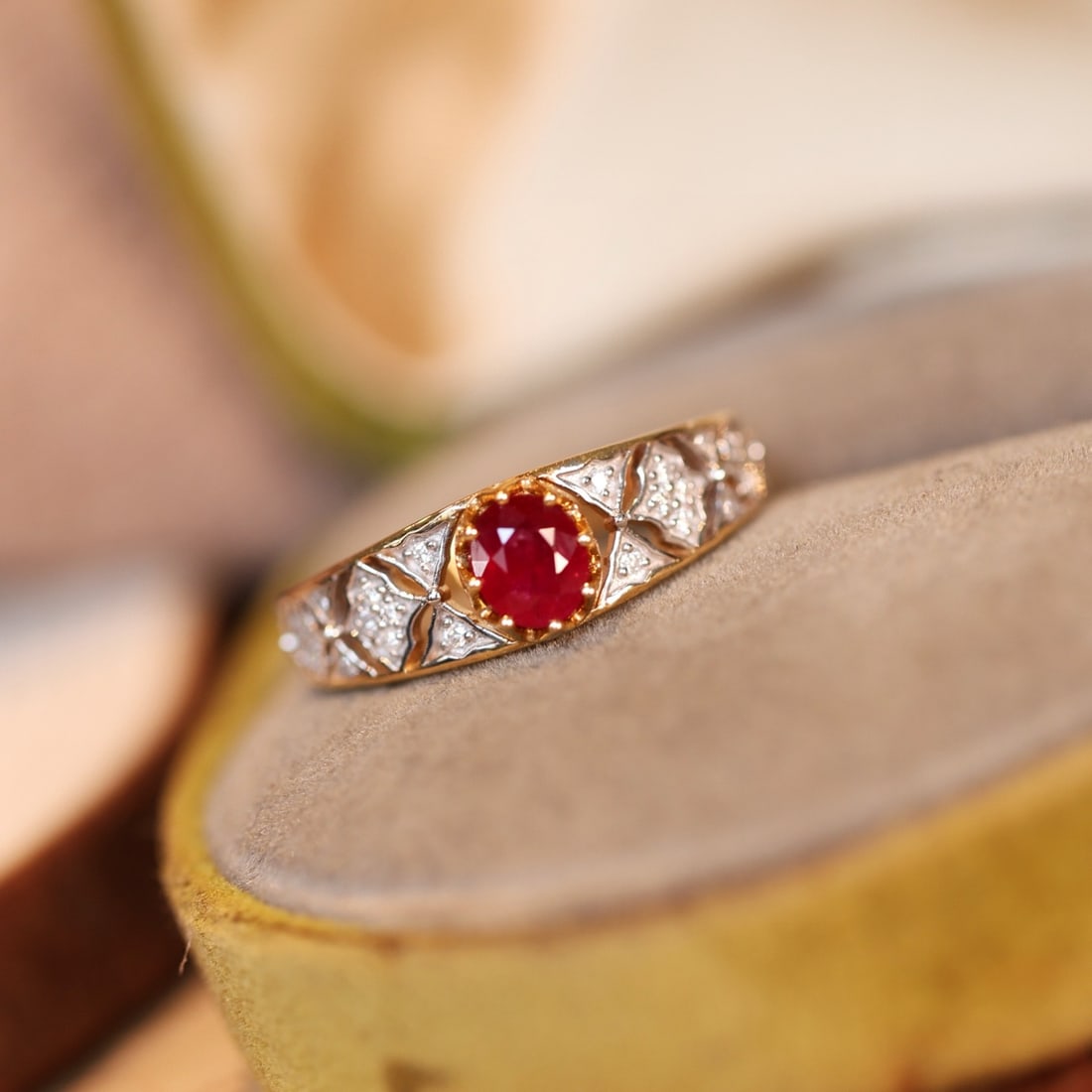 14k Gold 0.66 Ctw Natural Ruby & Diamond Ring: Ref:231144166 // gold content:14k gold // ring size:7. 25us // // main gemstone:ruby // shape:oval // carat weight:0. 55ct // color:red // treatment:natural // // adjacent gemstone 2 : diamond //