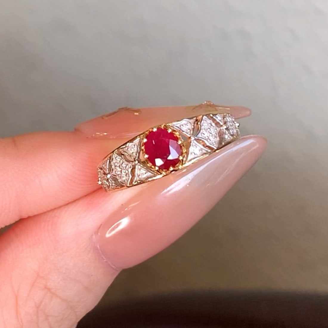 14k Gold 0.66 Ctw Natural Ruby & Diamond Ring - 6