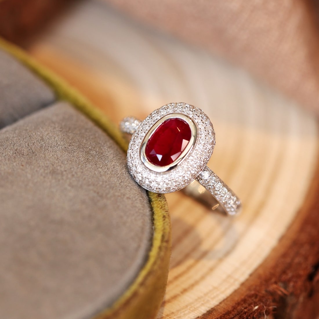 14k Gold 1.62 Ctw Natural Ruby & Diamond Ring - 4