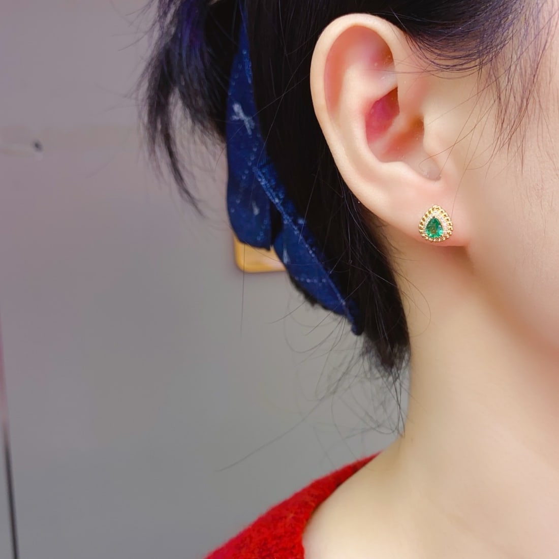 14k Gold 0.55 Ct Natural Emerald & Diamond Earrings - 6