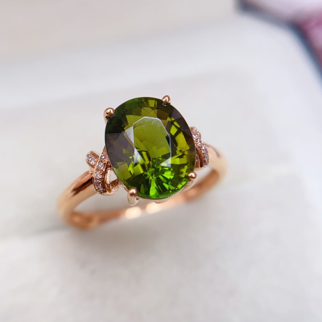 14k Gold 3.05 Ct Natural Tourmaline & Diamond Ring: Ref:231144183 // gold content:14k gold // ring size:7. 25us // // main gemstone:tourmaline // shape:oval // carat weight:3. 05ct // color:green // treatment:natural // // adjacent gemstone 2 :