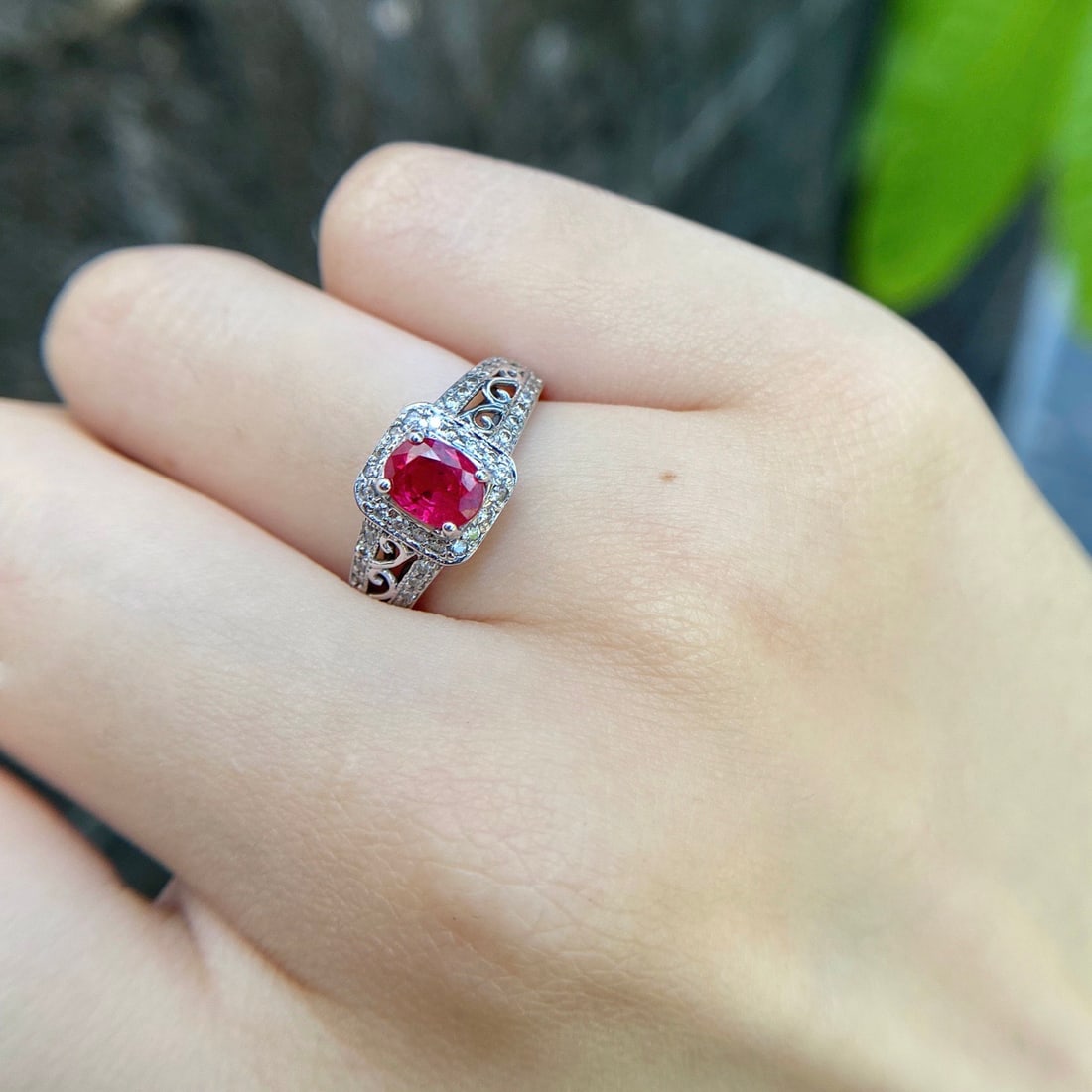 14k Gold 1.33 Ctw Natural Ruby & Diamond Ring - 3