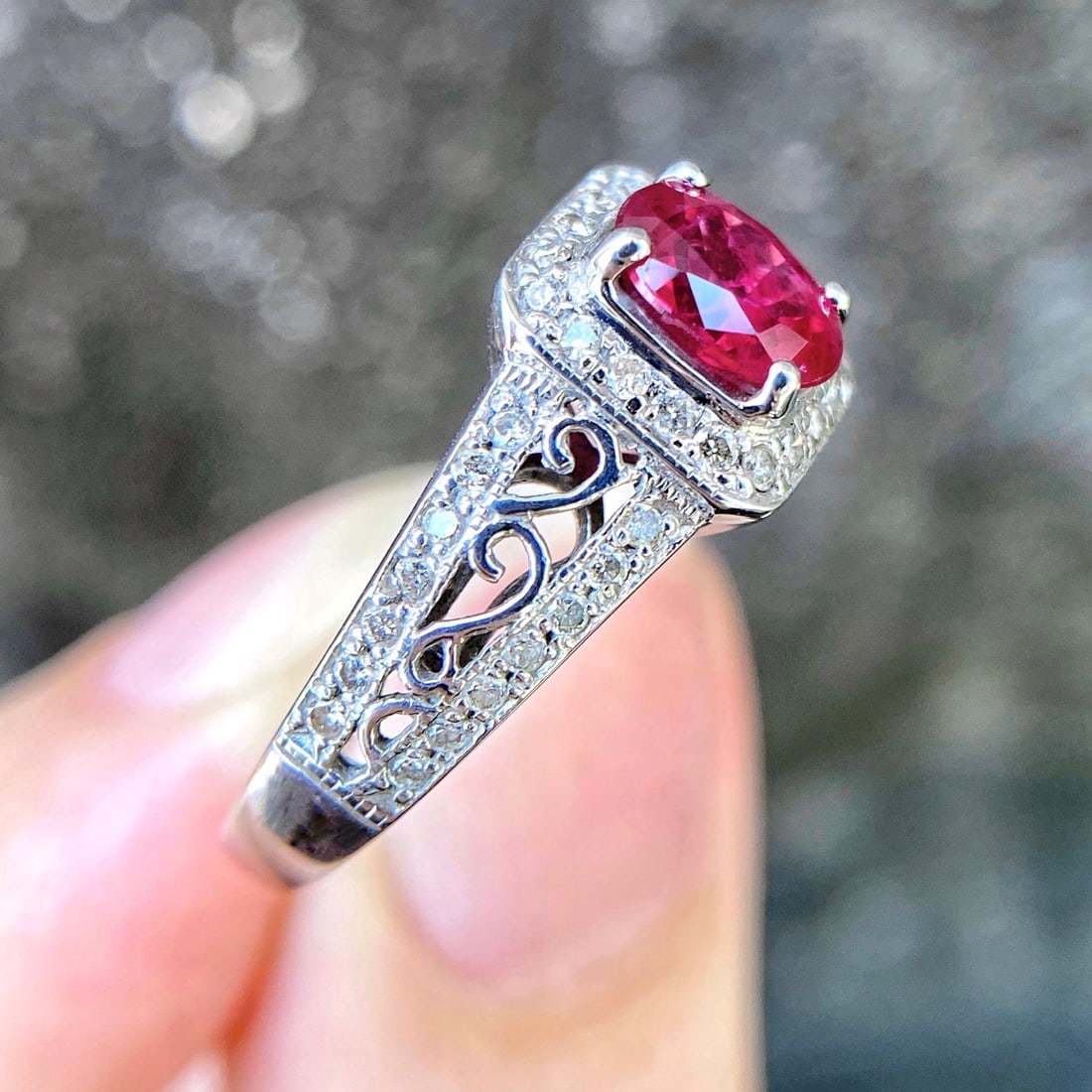 14k Gold 1.33 Ctw Natural Ruby & Diamond Ring - 4