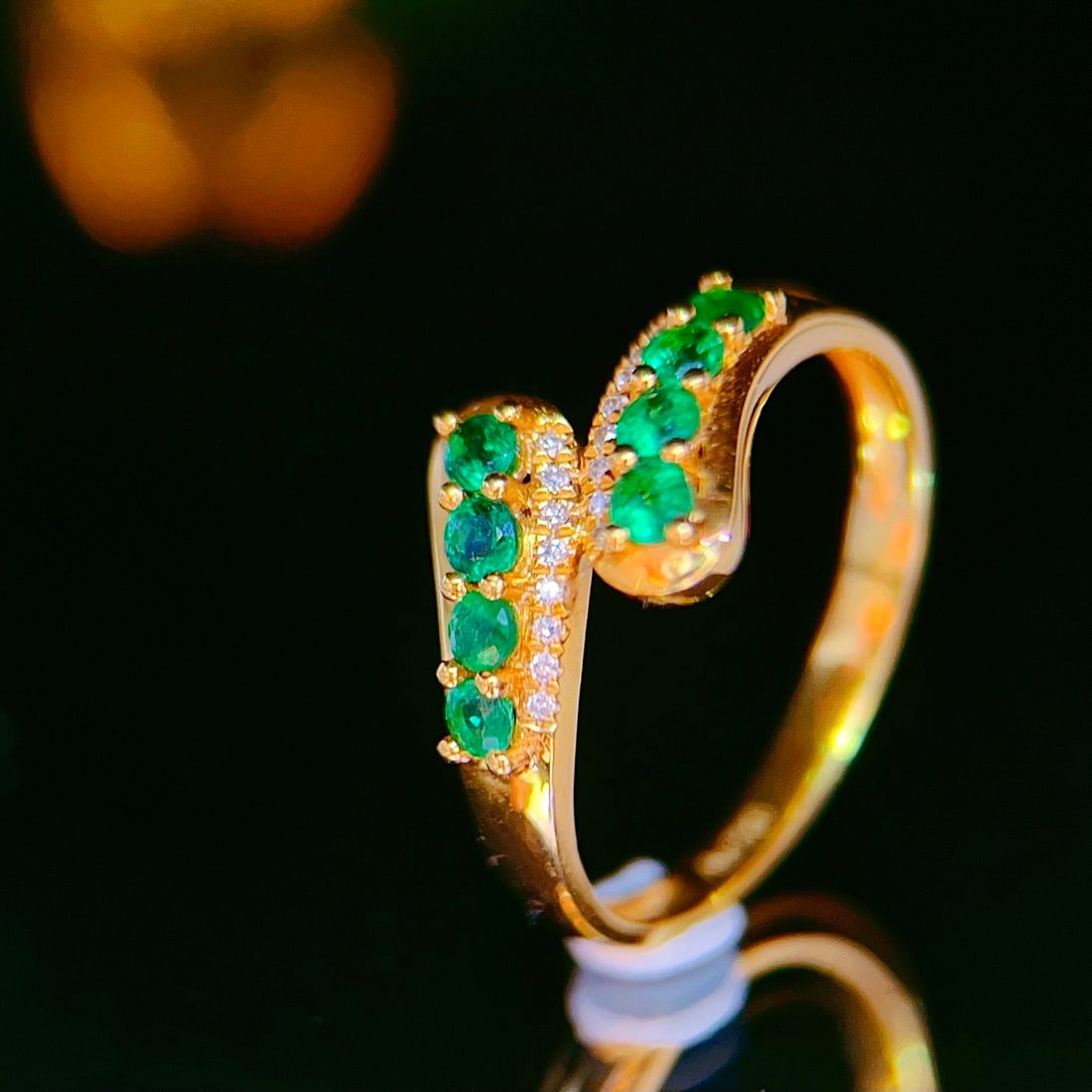 14k Gold 0.75 Ct Natural Emerald & Diamond Ring - 4