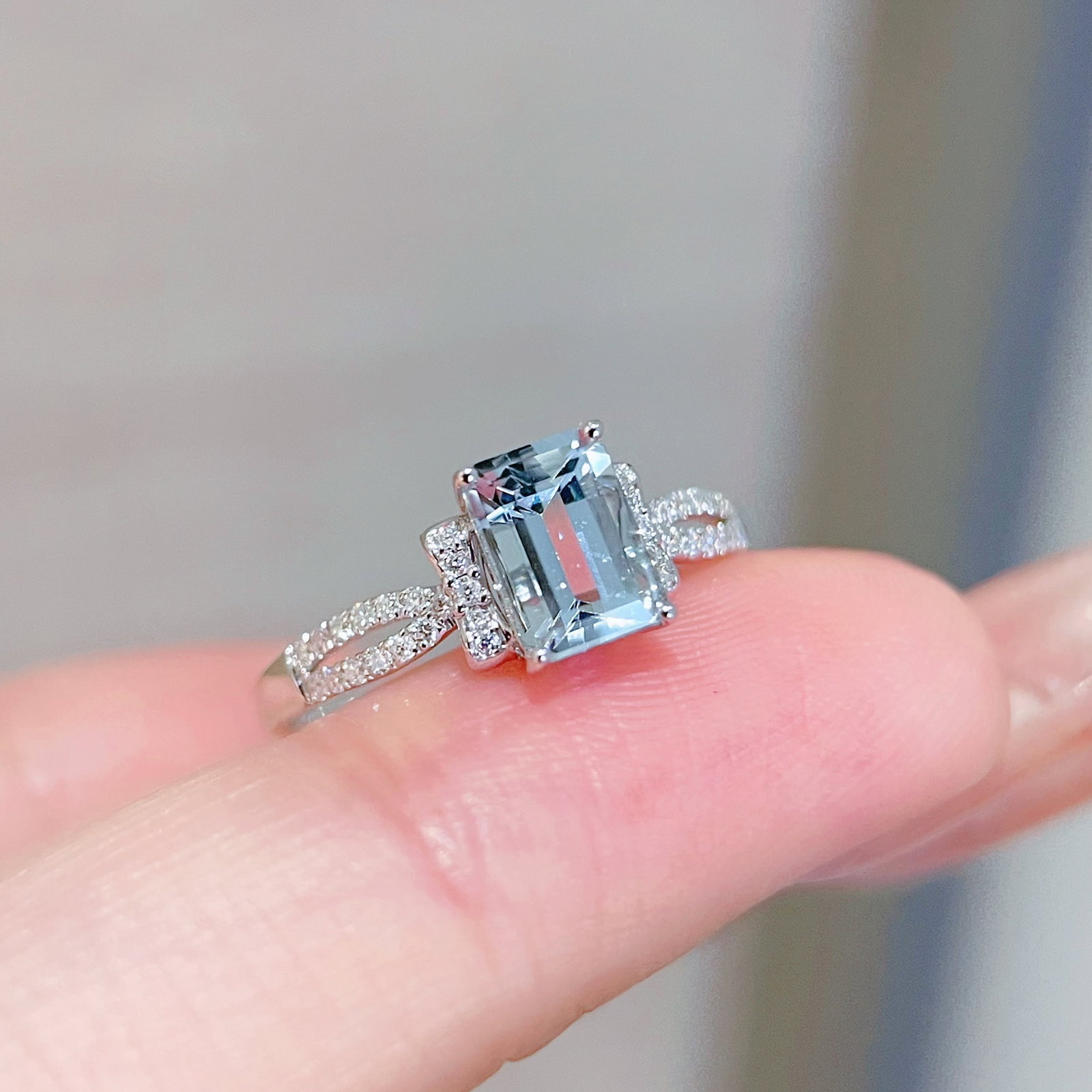 14k Gold 1.1 Ctw Natural Aquamarine & Diamond Ring - 5