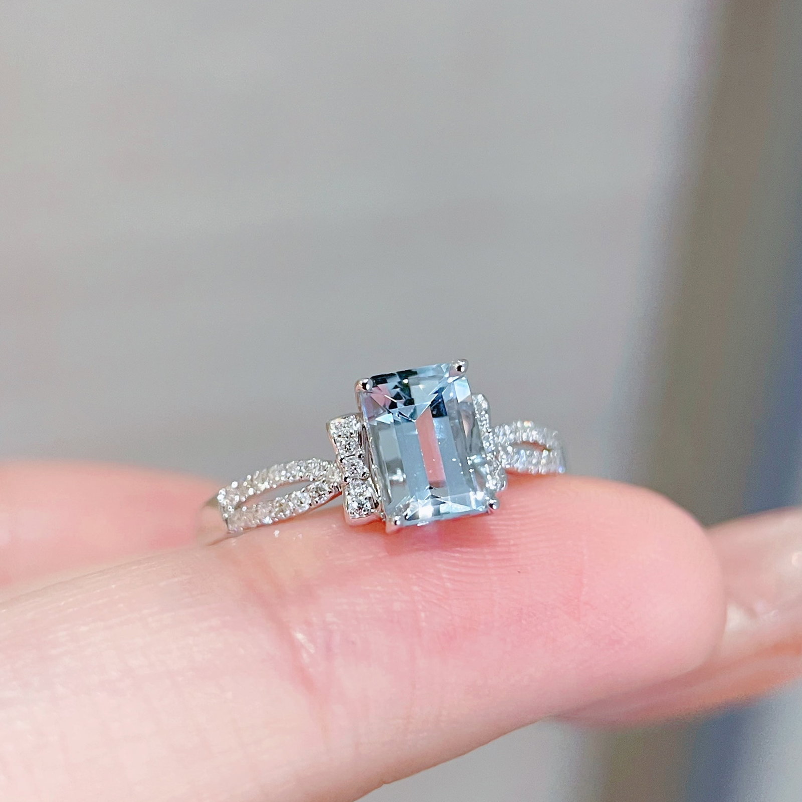 14k Gold 1.1 Ctw Natural Aquamarine & Diamond Ring - 6