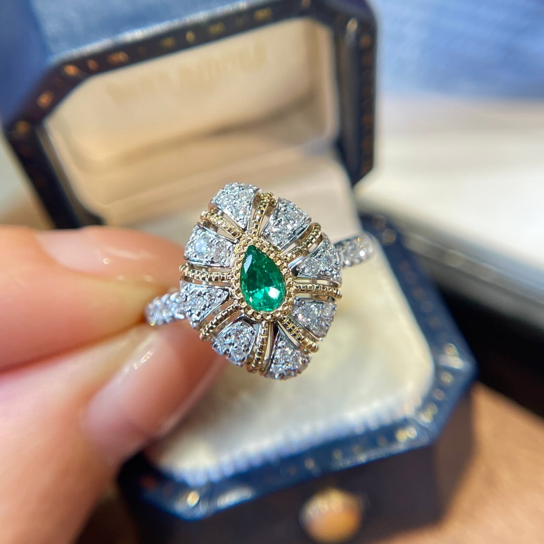 14k Gold 0.16 Ct Natural Emerald & Diamond Ring - 3