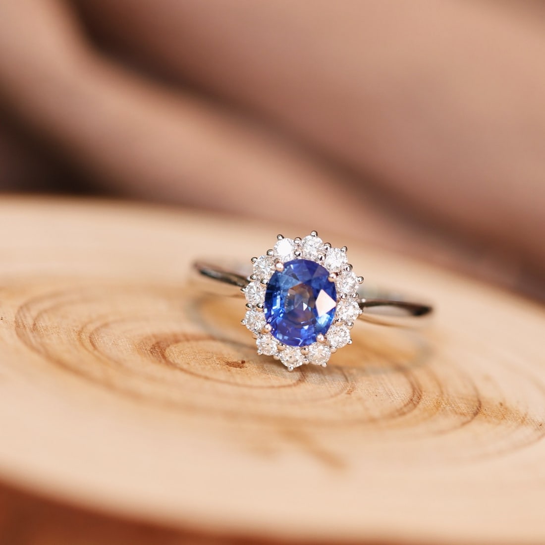 14k Gold 1.31 Ctw Natural Sapphire & Diamond Ring: Ref:231144205 // gold content:14k gold // ring size:7. 25us // // main gemstone:sapphire // shape:oval // carat weight:0. 95ct // color:blue // treatment:natural // // adjacent gemstone 2 : diamond //