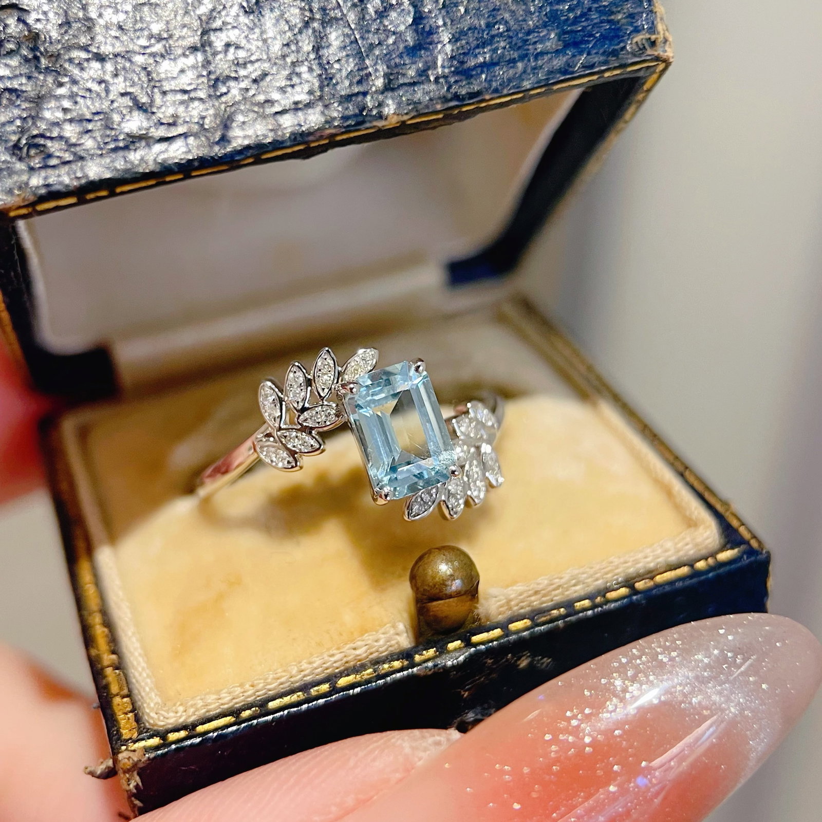 14k Gold 0.9 Ctw Natural Aquamarine & Diamond Ring - 3