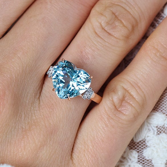 14k Gold 5.13 Ct Natural Aquamarine & Diamond Ring - 8