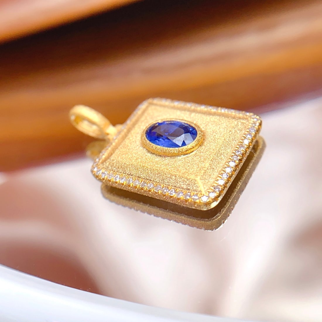 14k Gold 0.60 Ct Natural Sapphire & Diamond Pendant( Without Chain ) - 6