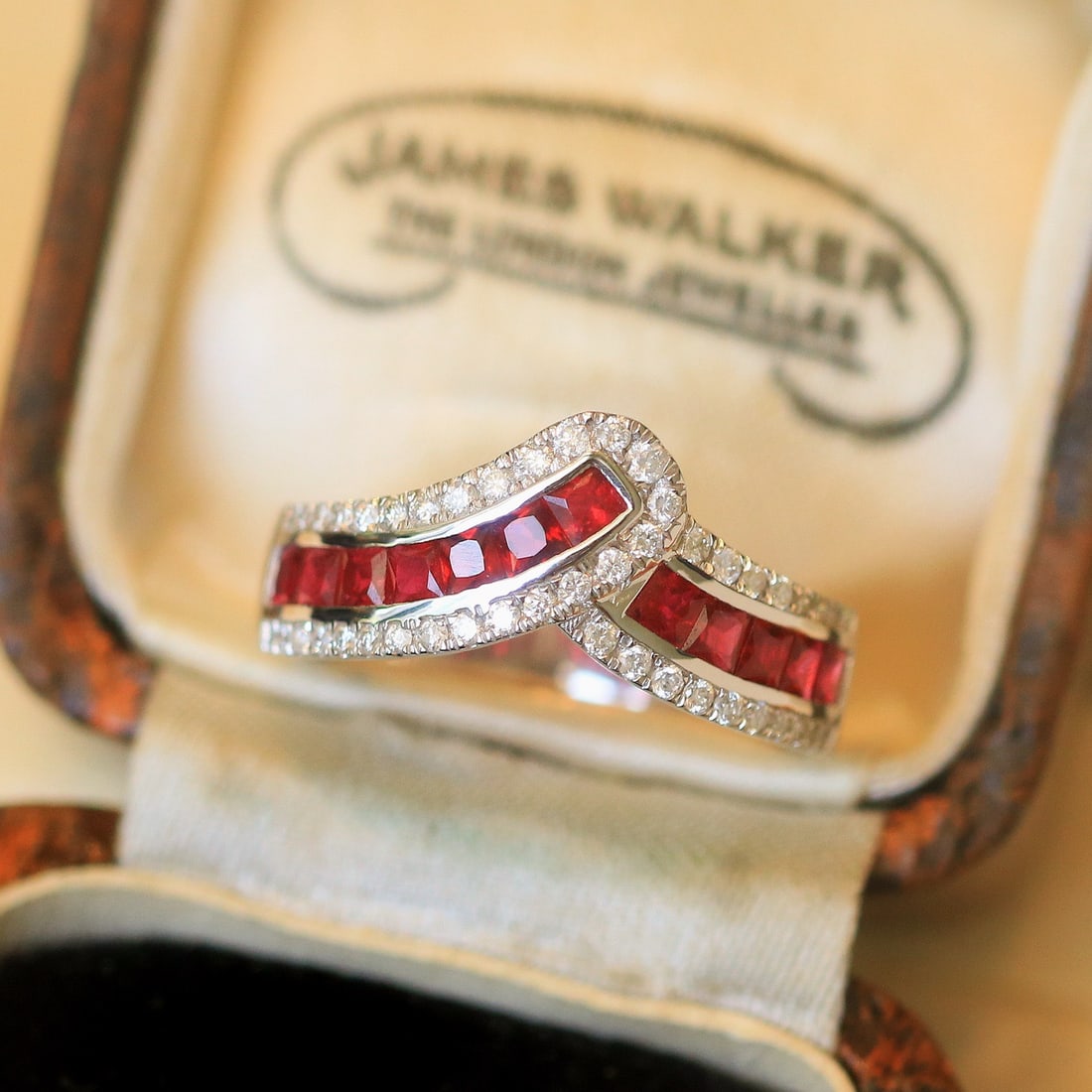 14k Gold 1.34 Ctw Natural Ruby & Diamond Ring: Ref:231144294 // gold content:14k gold // ring size:7. 25us // // main gemstone:ruby // shape:princess // carat weight:1. 05ct // color:red // treatment:natural // // adjacent gemstone 2 : diamond