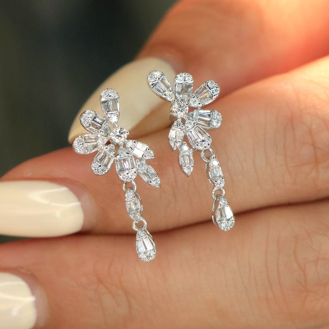 14k Gold 0.66 Ct Natural H Diamond Earrings - 2