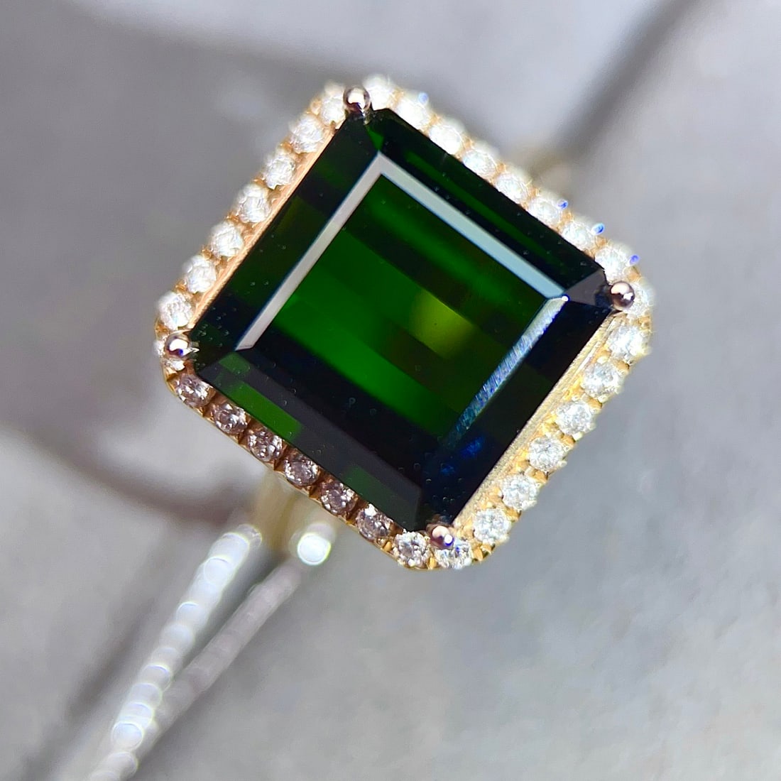 14k Gold 9.36 Ctw Natural Tourmaline & Diamond Ring - 6