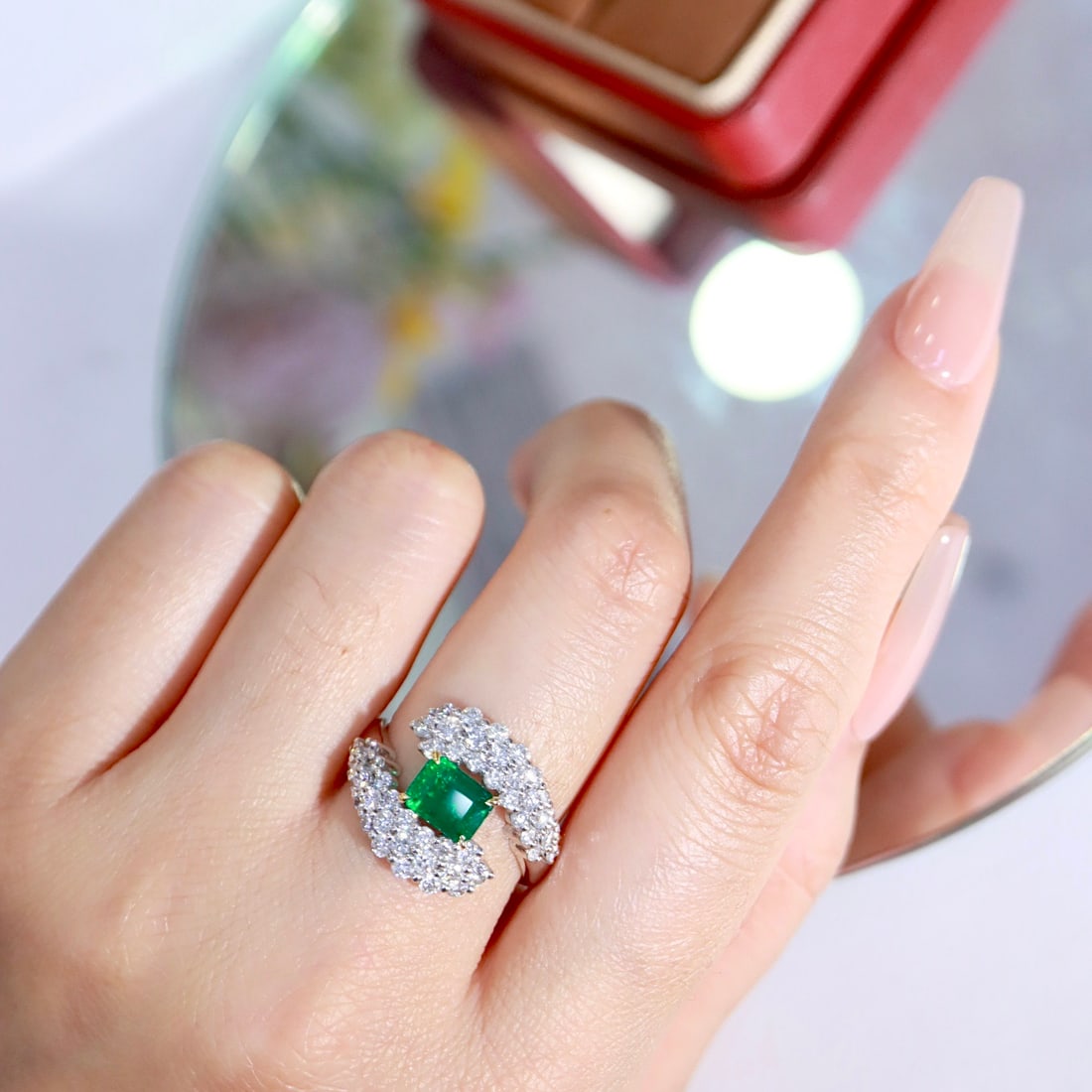 14k Gold 2.38 Ctw Vivid Green Natural Emerald & Diamond Ring - 8