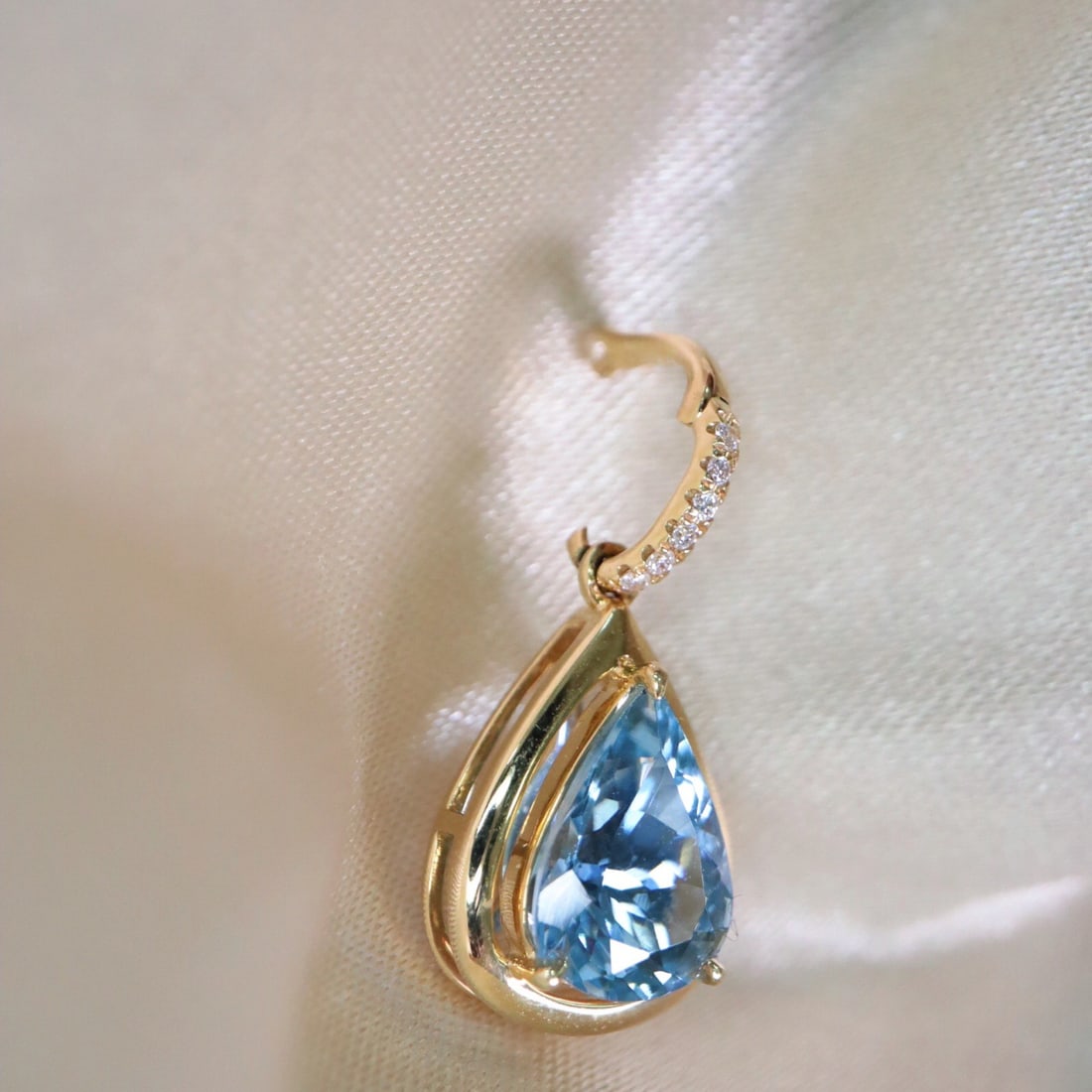 14k Gold 1.27 Ct Natural Aquamarine & Diamond Pendant( Without Chain ) - 2