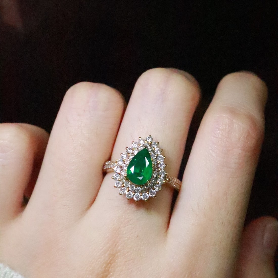 14k Gold 2.37 Ctw Vivid Green Natural Emerald & Diamond Ring - 6