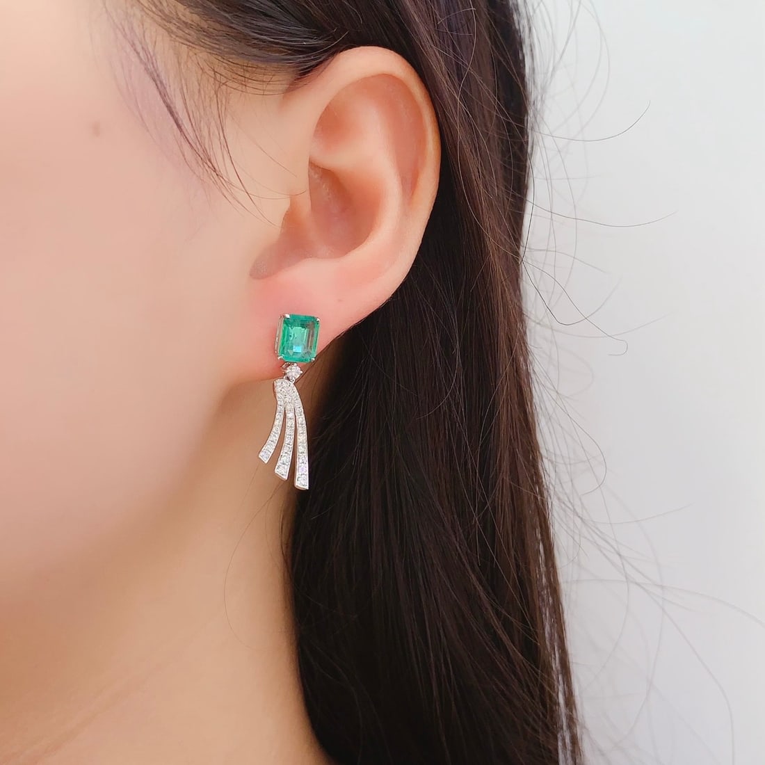 14k Gold 2.4 Ct Natural Emerald & Diamond Earrings - 5