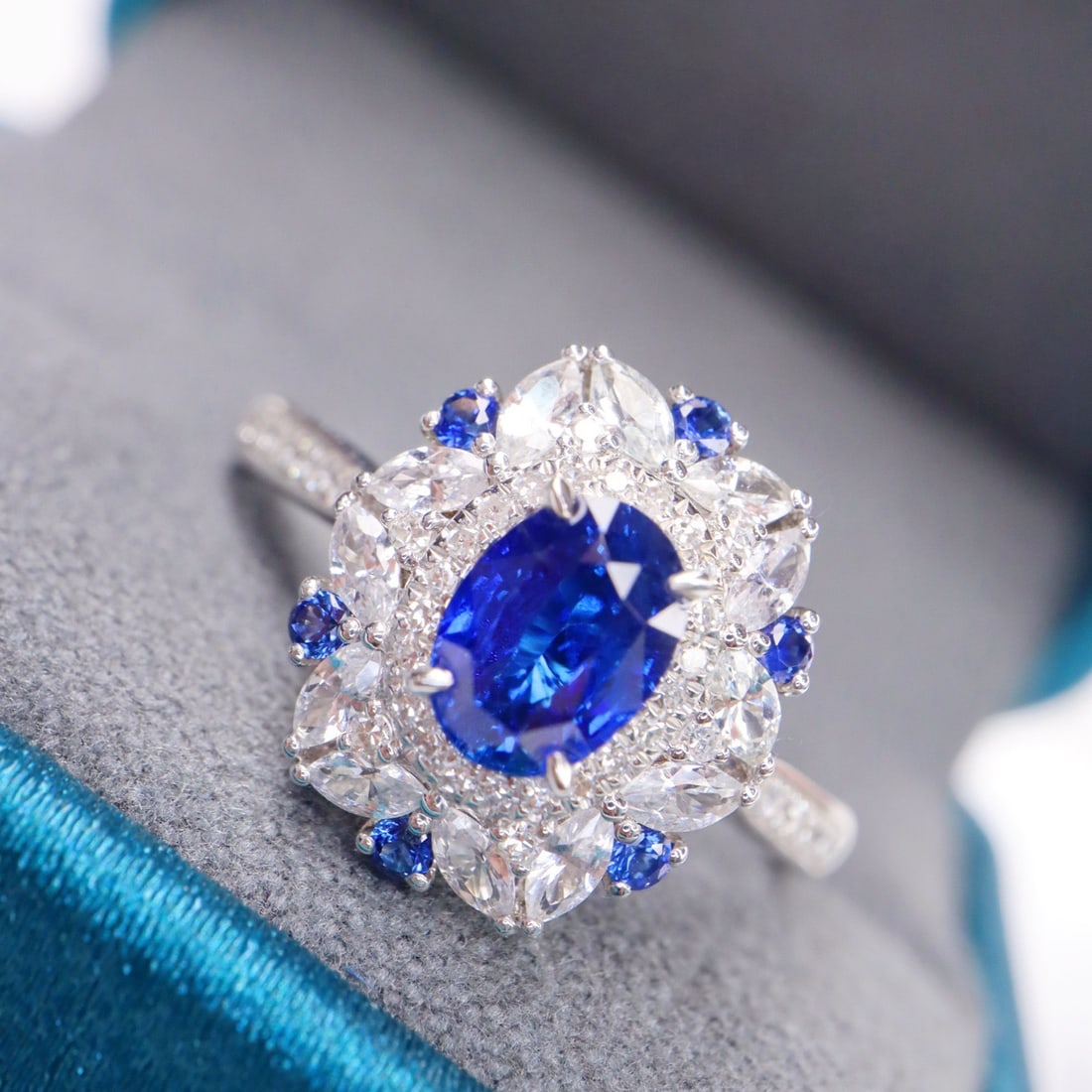 14k Gold 1.25 Ctw Natural Sapphire & Diamond Ring: Ref:231144339 // gold content:14k gold // ring size:7. 25us // // main gemstone:sapphire // shape:oval // carat weight:1. 09ct // color:blue // treatment:natural // // adjacent gemstone 2 :