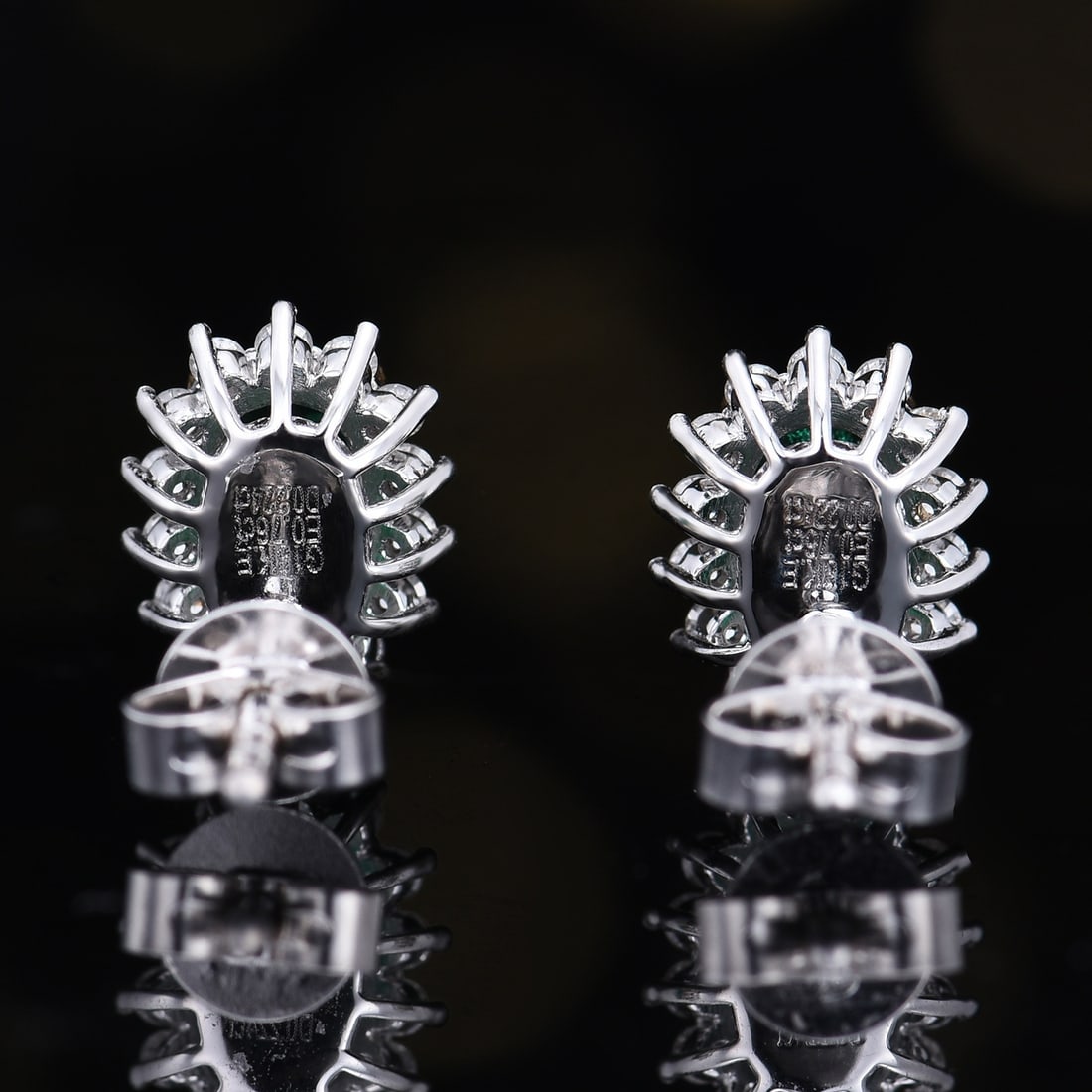 14k Gold 0.98 Ctw Natural Emerald & Diamond Earrings - 4