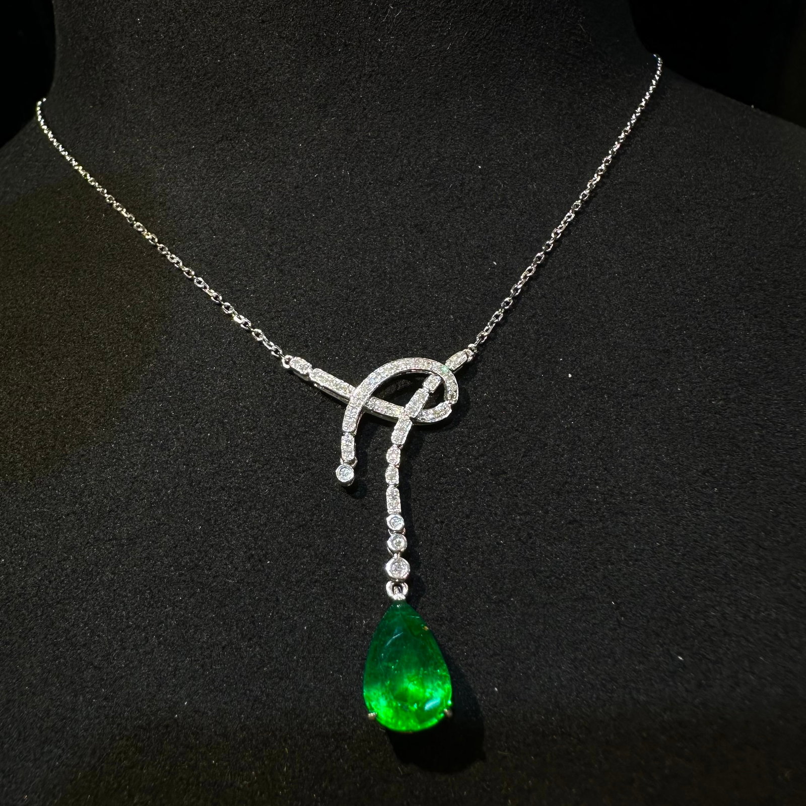 14k Gold 1.91 Ctw Natural Emerald & Diamond Necklace - 2