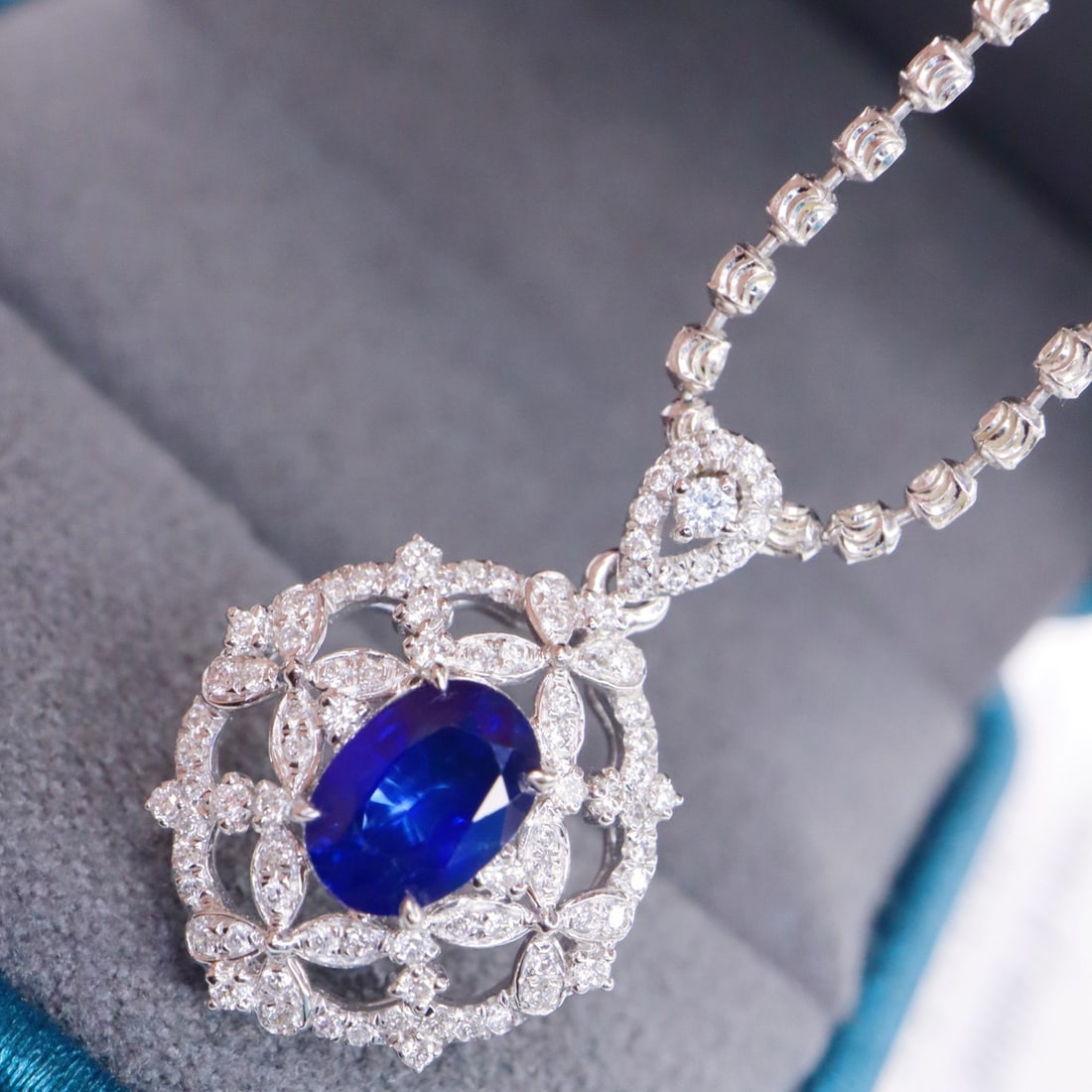 14k Gold 1.29 Ctw Natural Sapphire & Diamond Pendant( Without Chain ): Ref:231144360 // gold content:14k gold // main gemstone:sapphire // shape:oval // carat weight:1. 00ct // color:blue // treatment:natural // // adjacent gemstone 2 : diamond // shape:round // carat