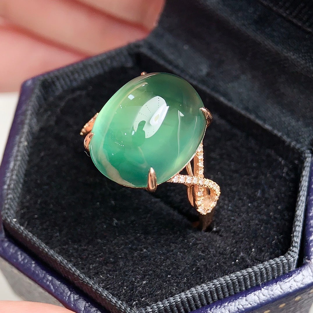 14k Gold 12.3 Ct Natural Prehnite & Diamond Ring - 2