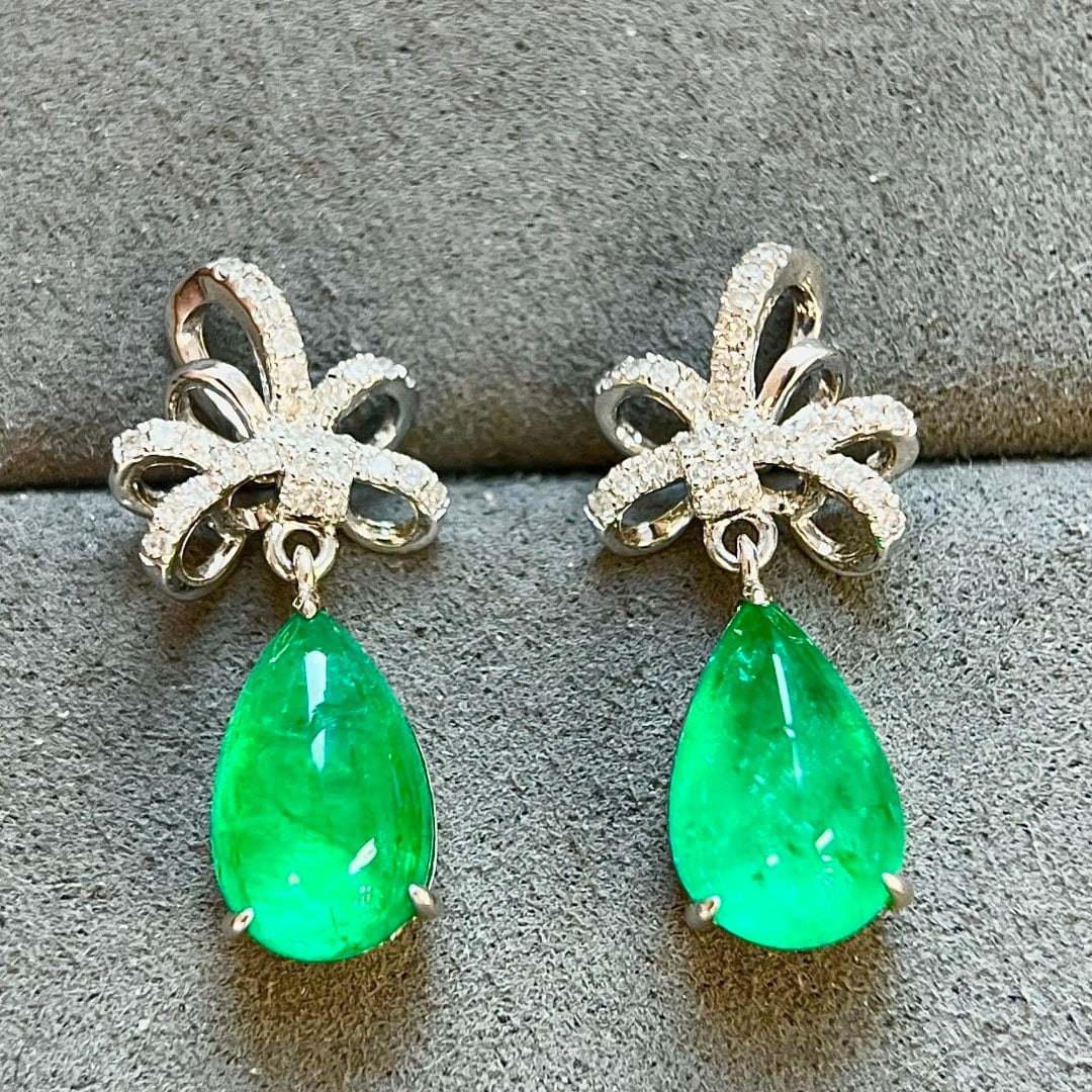 14k Gold 4.8 Ctw Natural Emerald & Diamond Earrings - 2