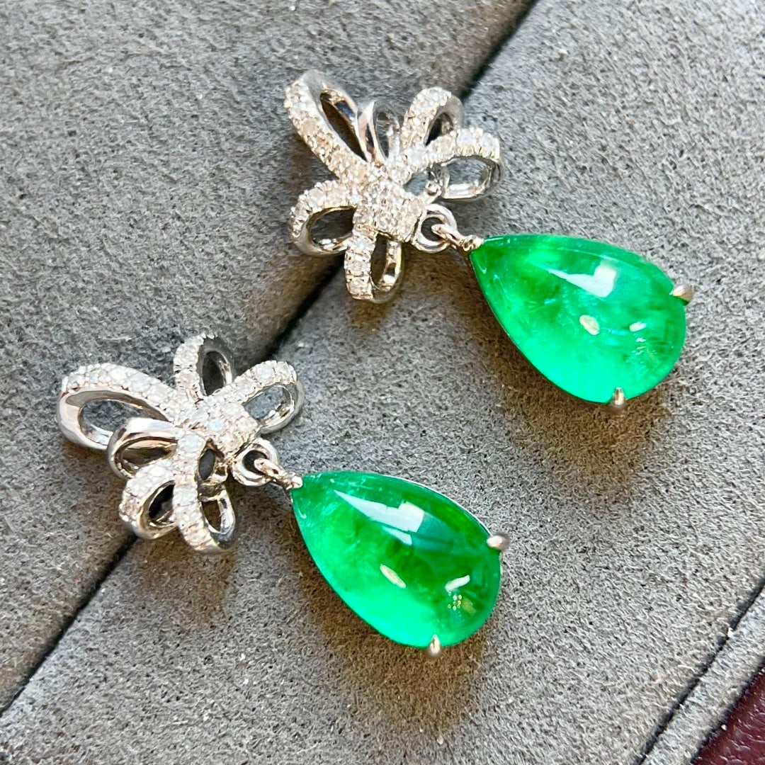 14k Gold 4.8 Ctw Natural Emerald & Diamond Earrings - 4