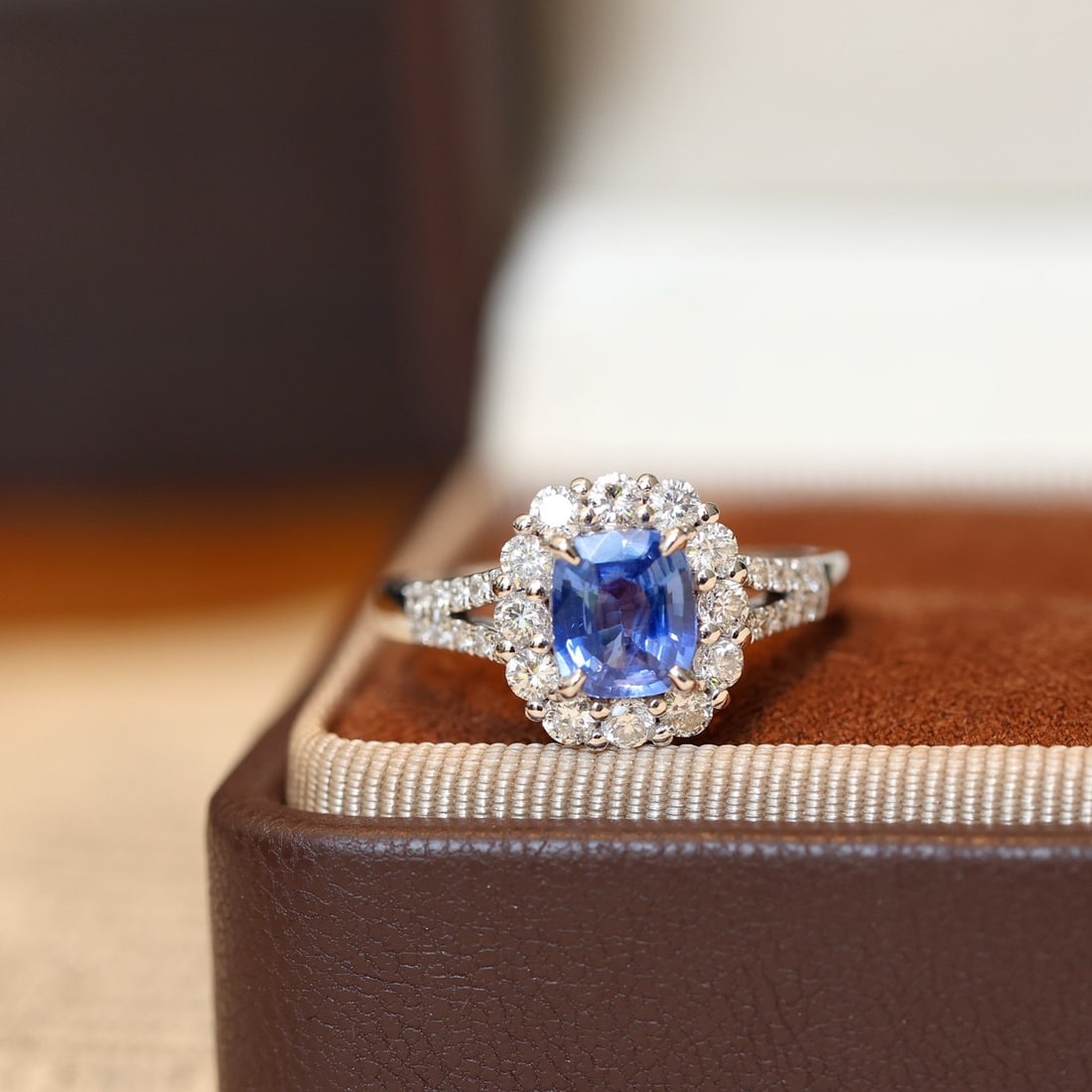 14k Gold 1.86 Ctw Natural Sapphire & Diamond Ring - 8