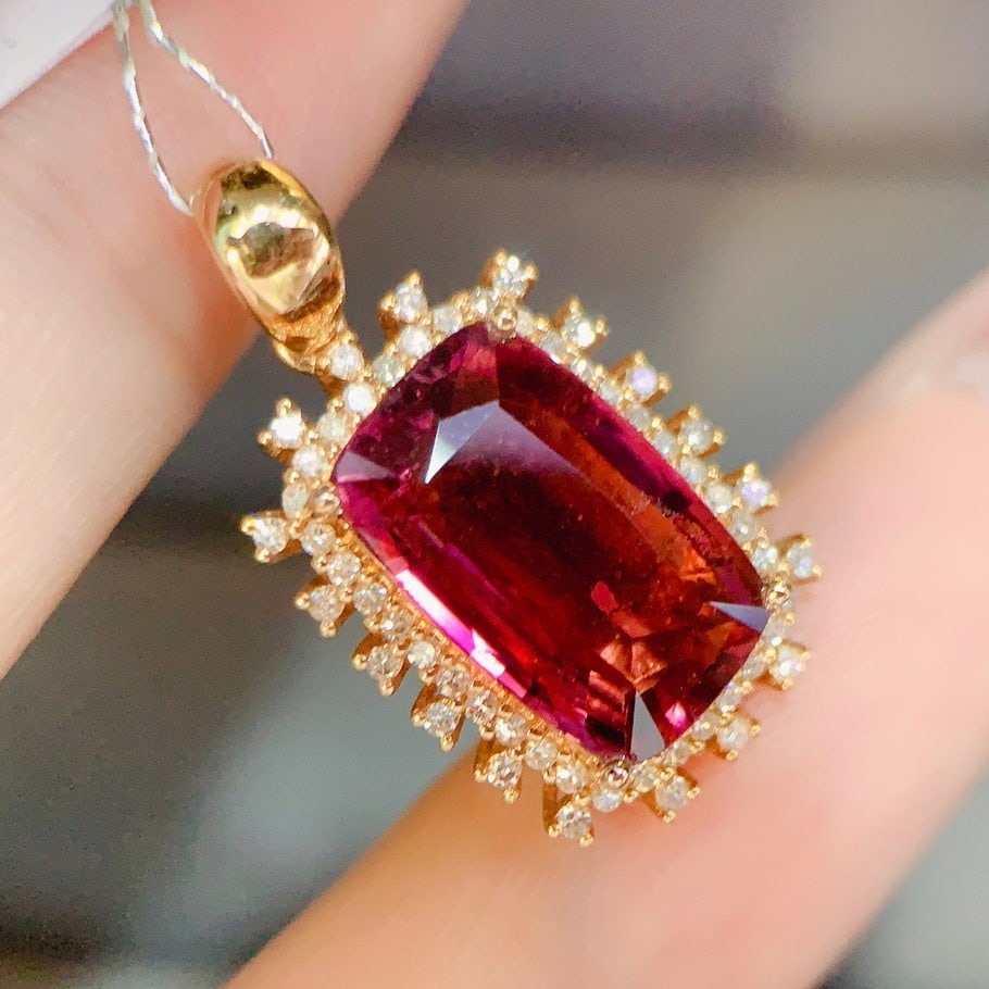 14k Gold 3.82 Ctw Natural Tourmaline & Diamond Pendant( Without Chain ): Ref:231144417 // gold content:14k gold // main gemstone:tourmaline // shape:cushion // carat weight:3. 55ct // color:red // treatment:natural // // adjacent gemstone 2 : diamond // number of