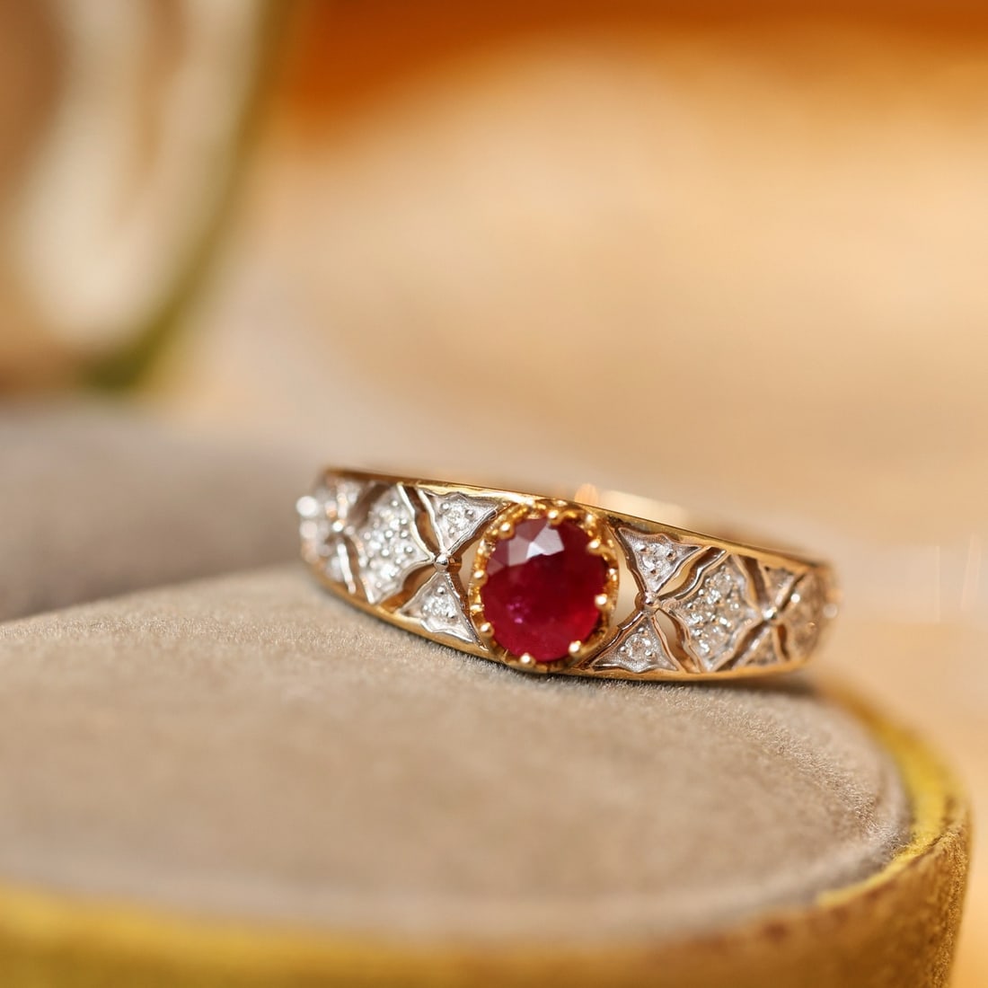 14k Gold 0.66 Ctw Natural Ruby & Diamond Ring - 6