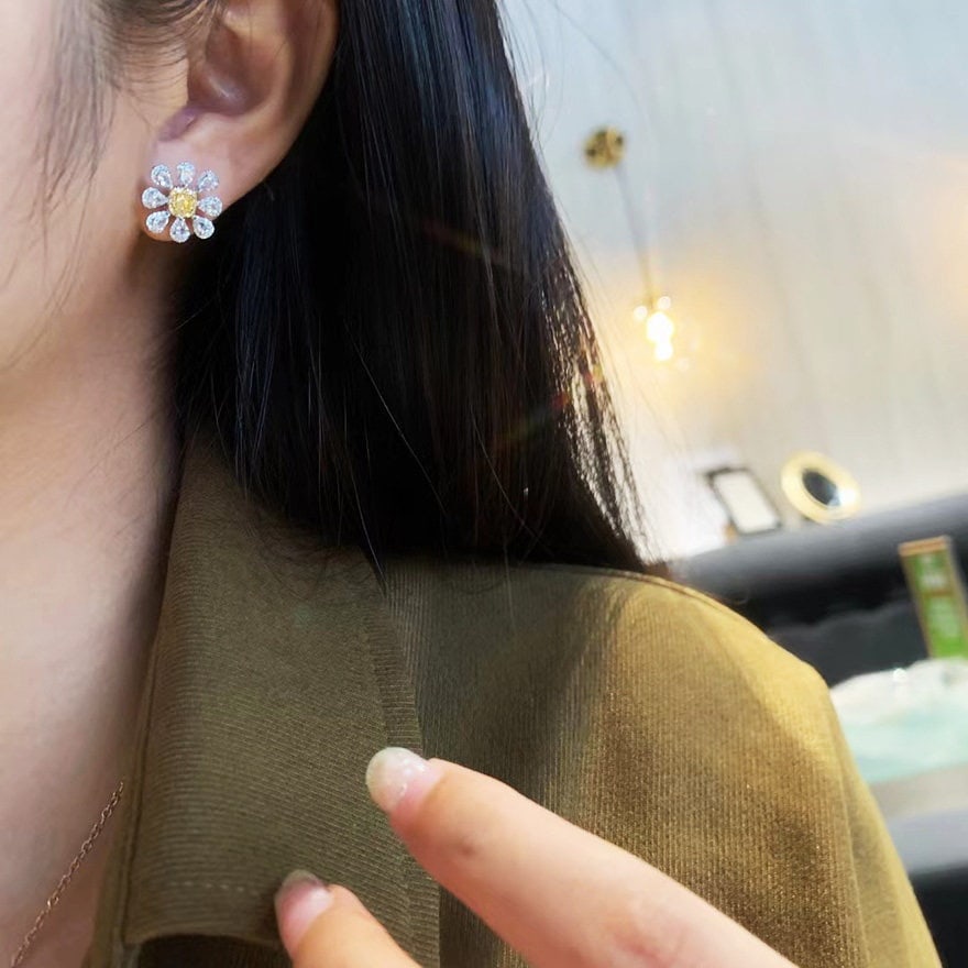 14k Gold 0.64 Ctw Natural Yellow Diamond & Diamond Earrings - 3