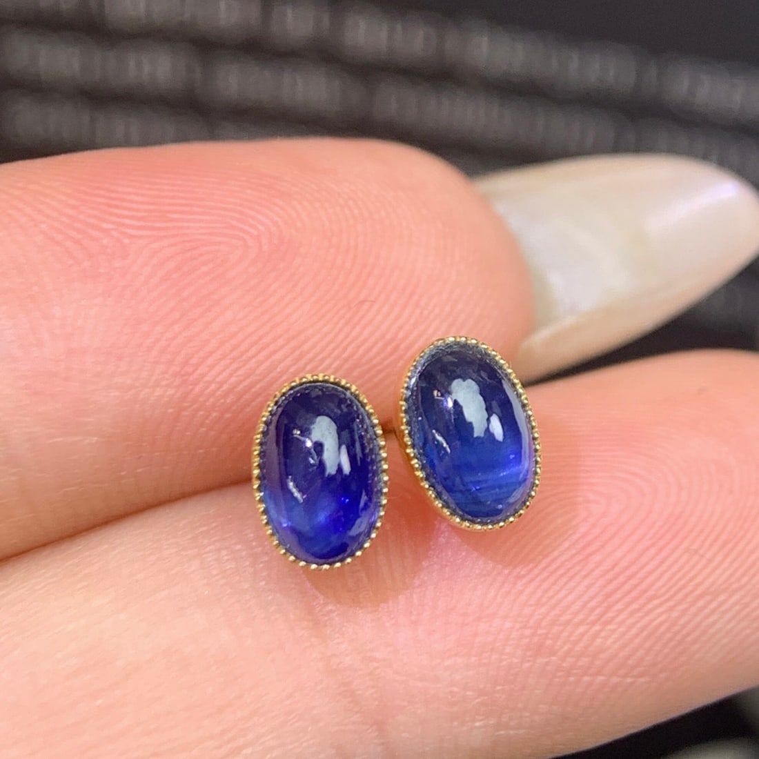 14k Gold 1.70 Ct Natural Sapphire Earrings - 3