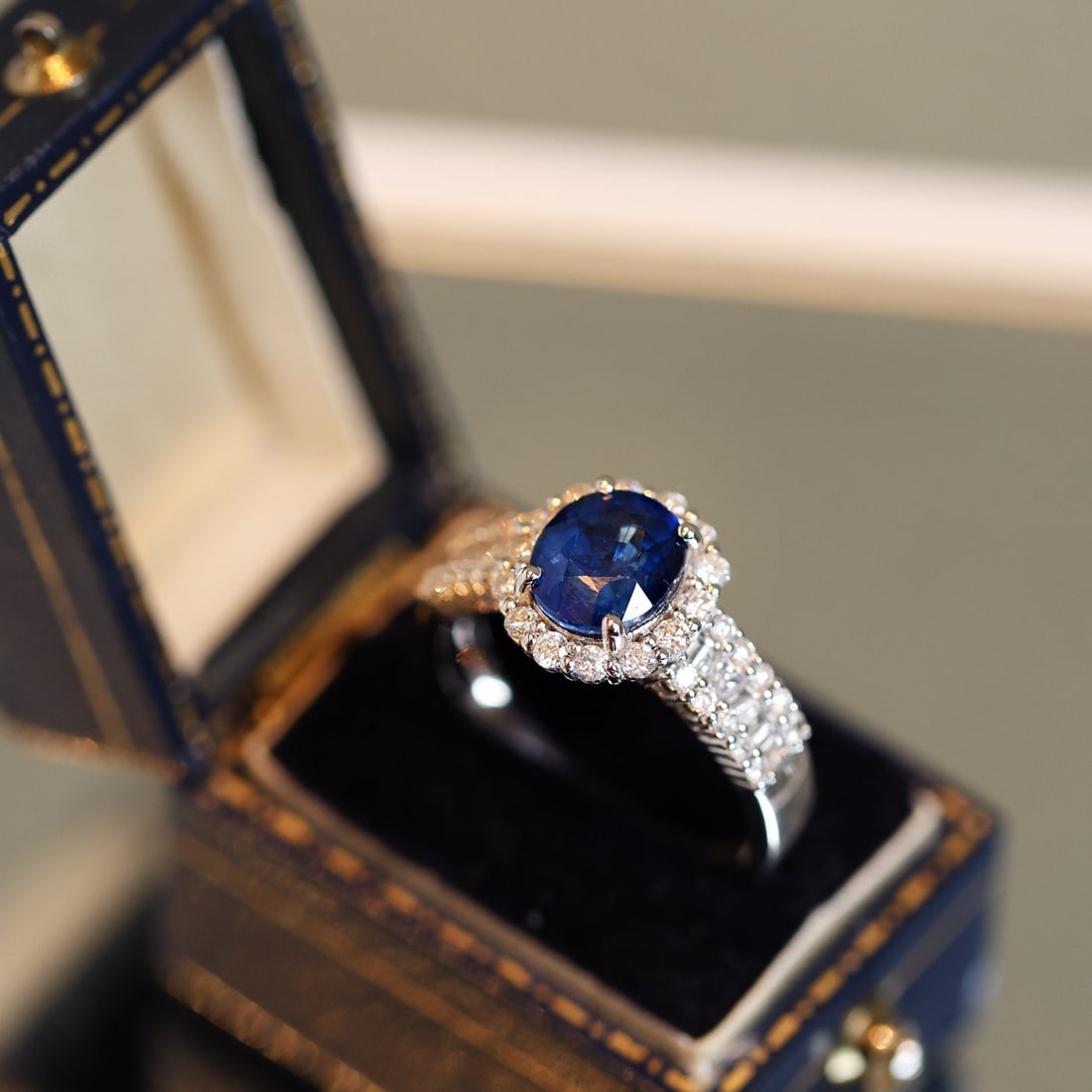 14k Gold 2.52 Ctw Natural Sapphire & Diamond Ring - 6