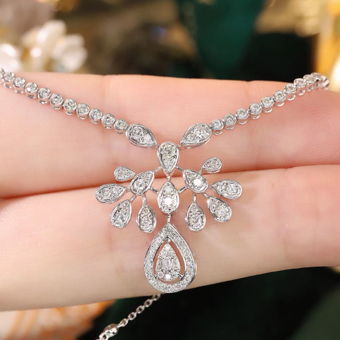 14k Gold 1.1 Ct Natural H Diamond Necklace - 4