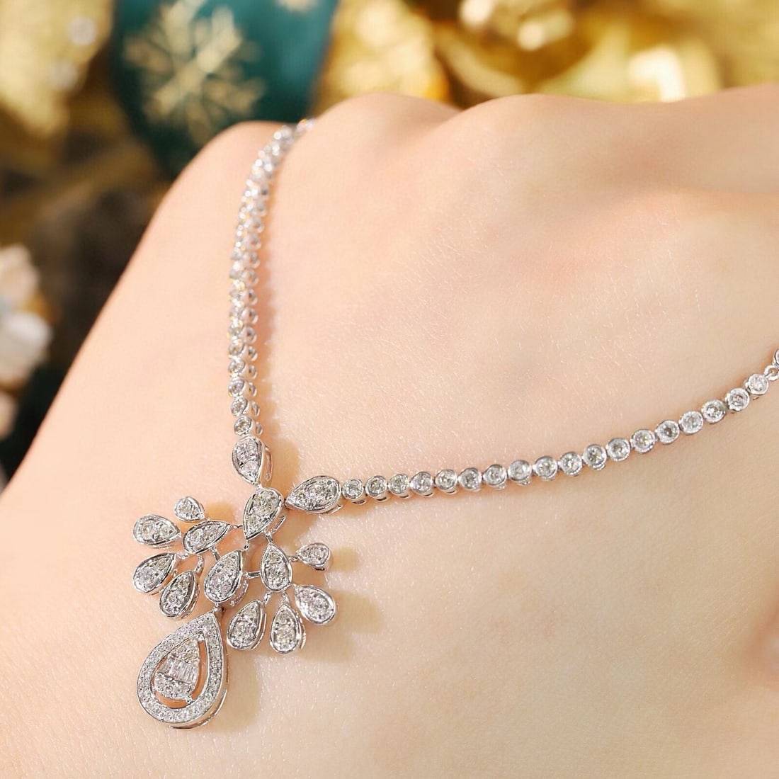 14k Gold 1.1 Ct Natural H Diamond Necklace - 8