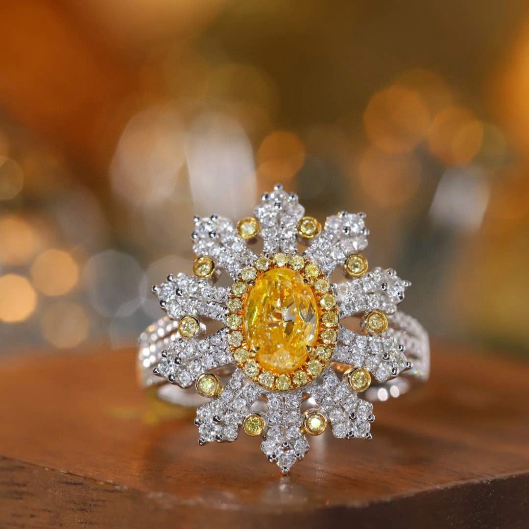 14k Gold 1.75 Ctw Natural Yellow Diamond & Diamond Ring: Ref:231135011 // gold content:14k gold // ring size:7. 25us // // main gemstone:yellow diamond // shape:oval // carat weight:1. 0ct // color:yellow // treatment:natural // // adjacent gemstone 2 :
