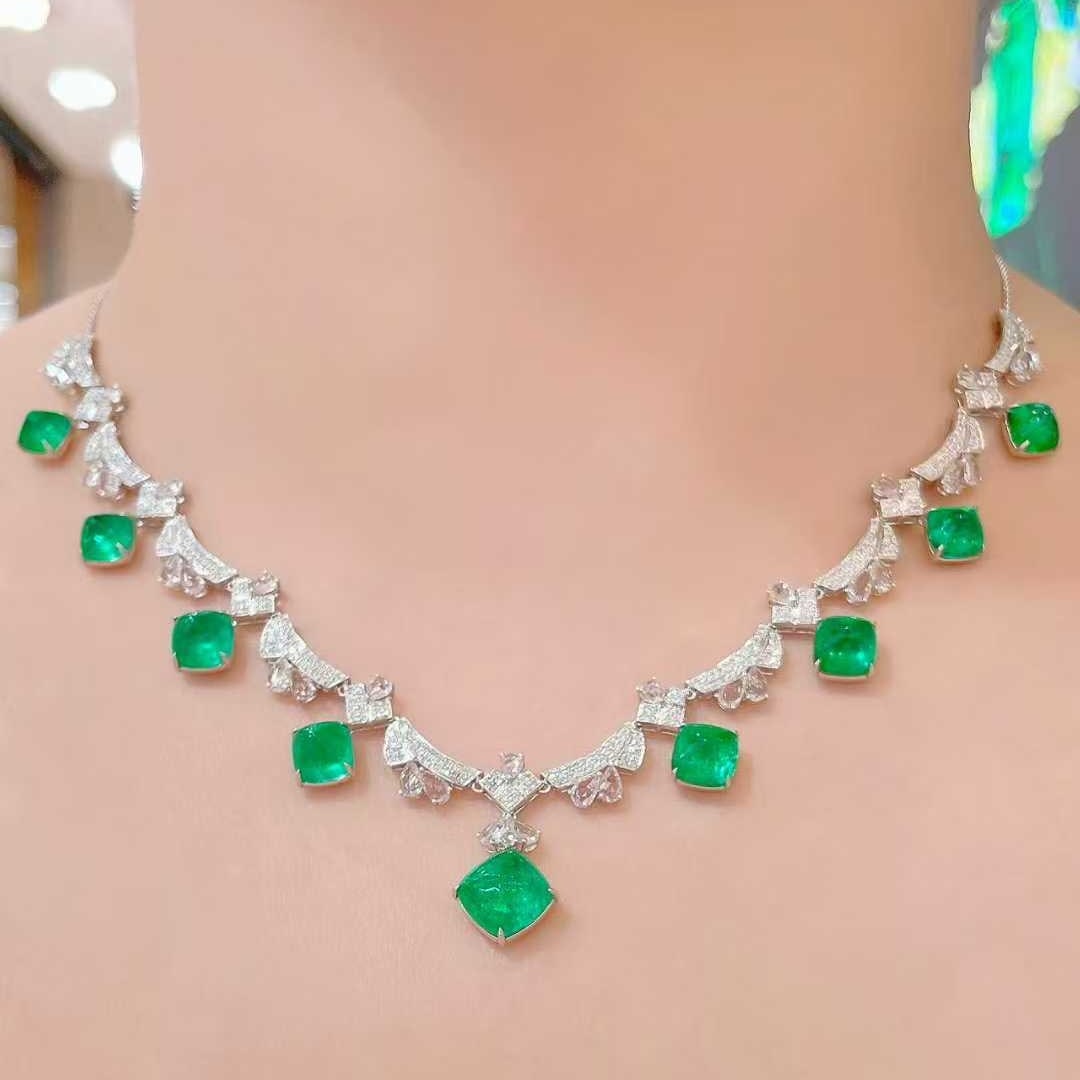 14k Gold 15.3 Ct Natural Emerald & Diamond & Sapphire Necklace - 6