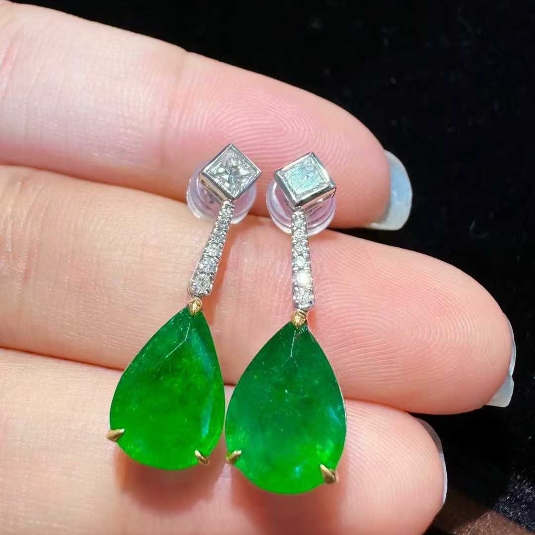 14k Gold 4.6 Ct Natural Emerald & Diamond Earrings - 2